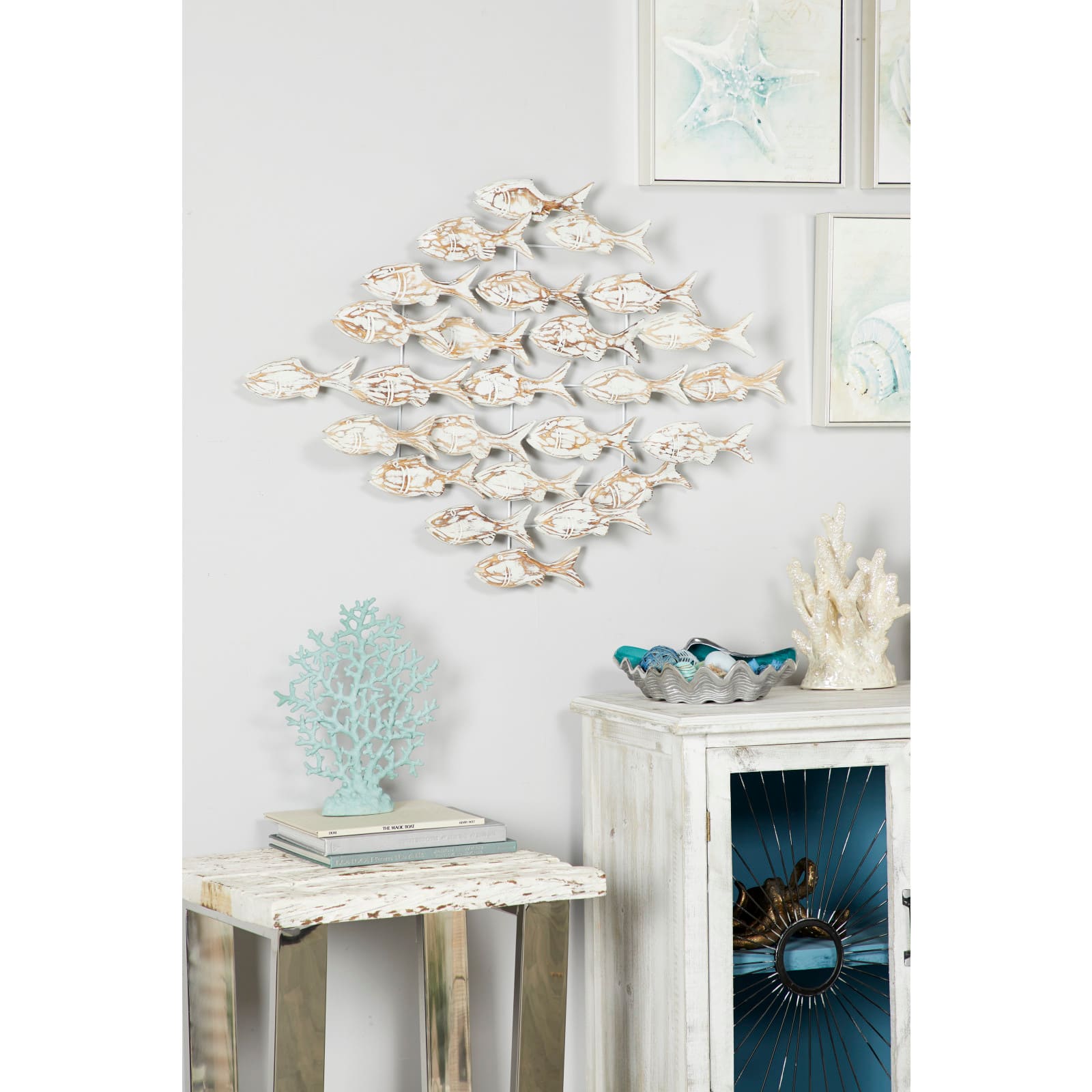 37" White Wood Fish Coastal Wall Decor