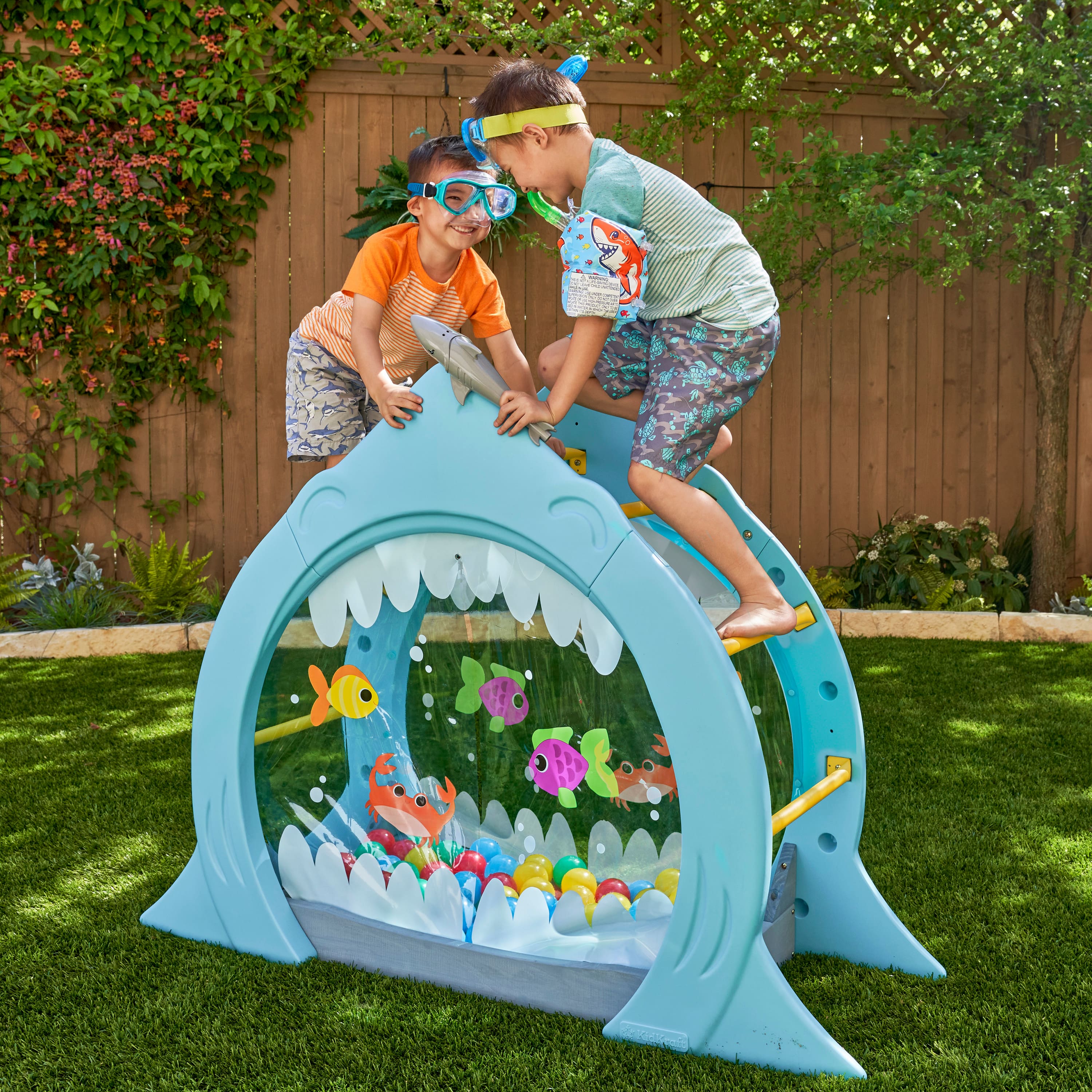 KidKraft Shark Escape Climber