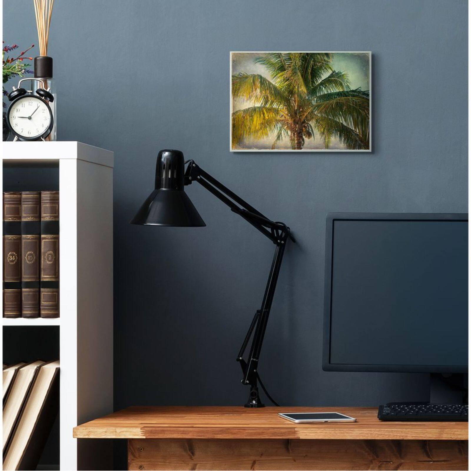 Stupell Industries Distressed Tropical Summer Palm Tree Wall Plaque