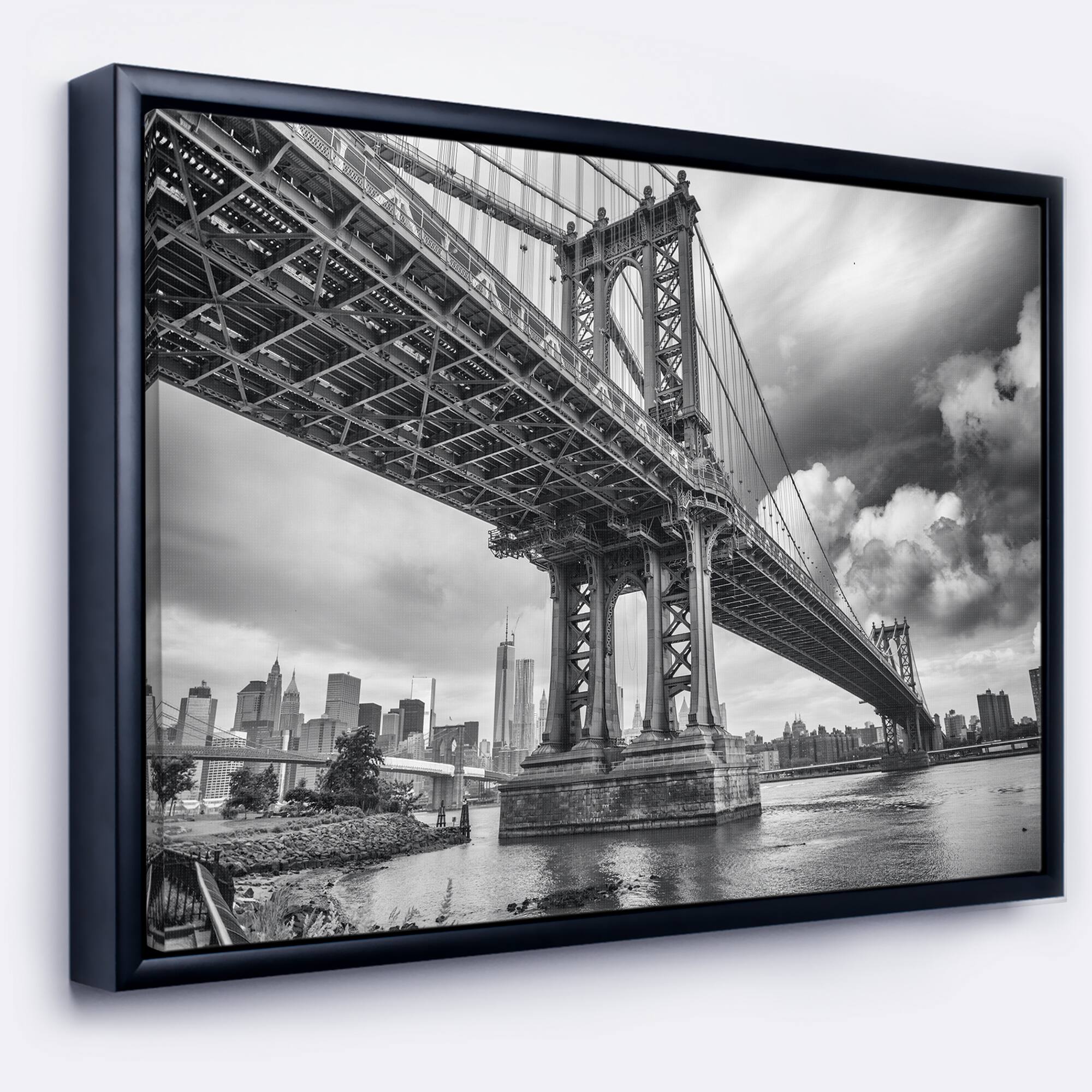 Designart - Manhattan Bridge in Gray Shade
