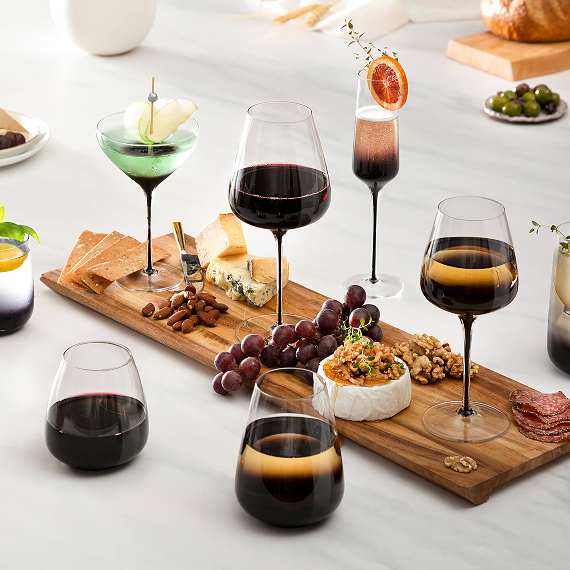 JoyJolt&#xAE; Black Swan Luxury Barware Collection, 16ct.