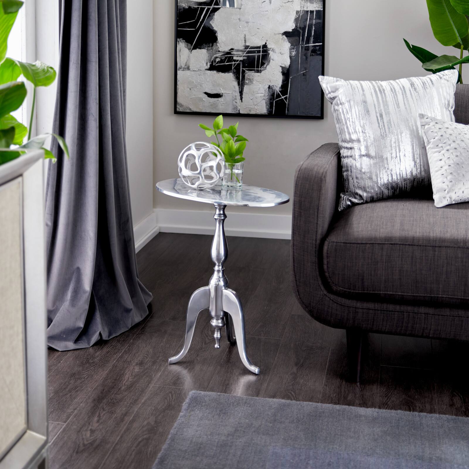 22&#x22; Silver Aluminum Traditional Accent Table