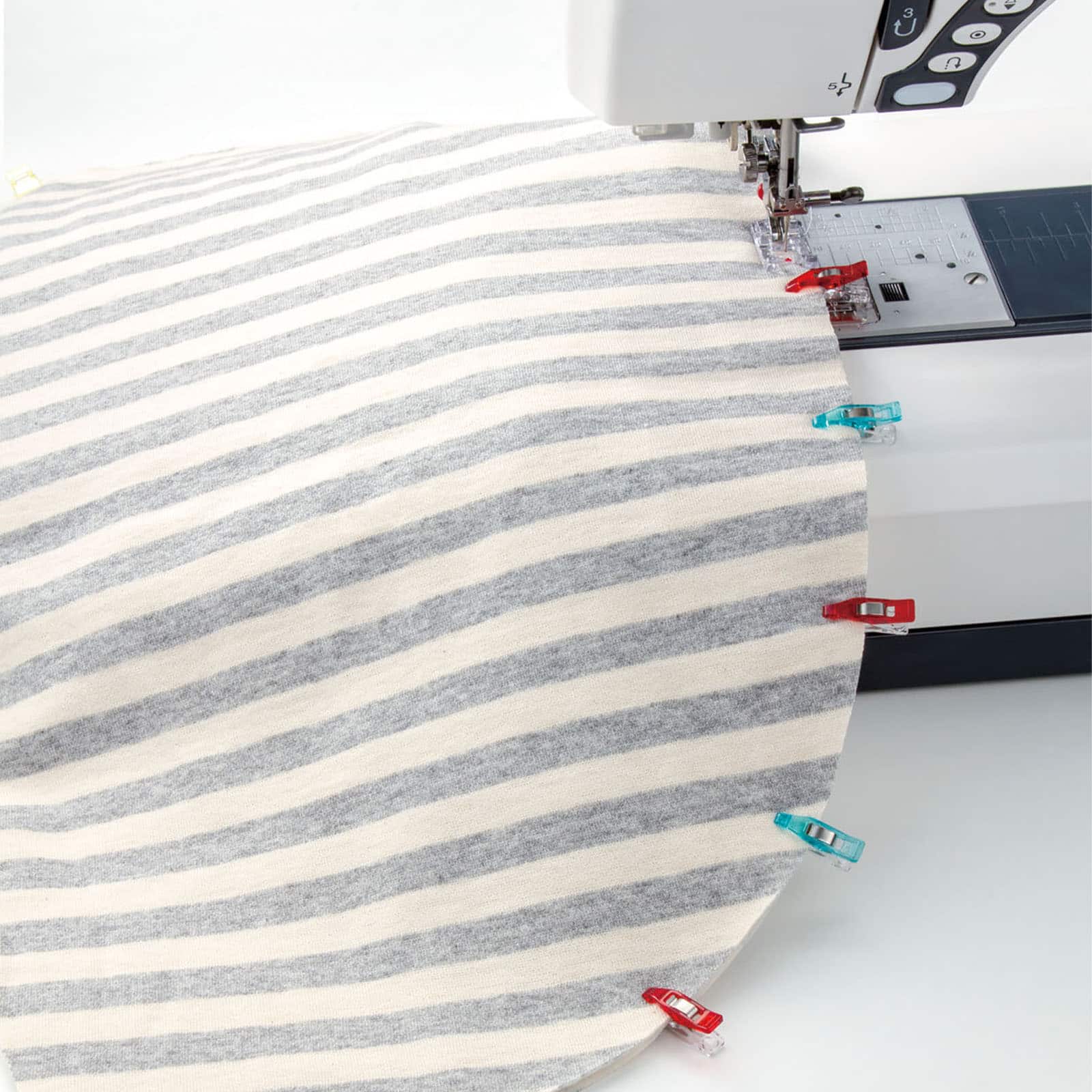 12 Packs: 20 ct. (240 total) Clover Blue & Red Wonder Clips