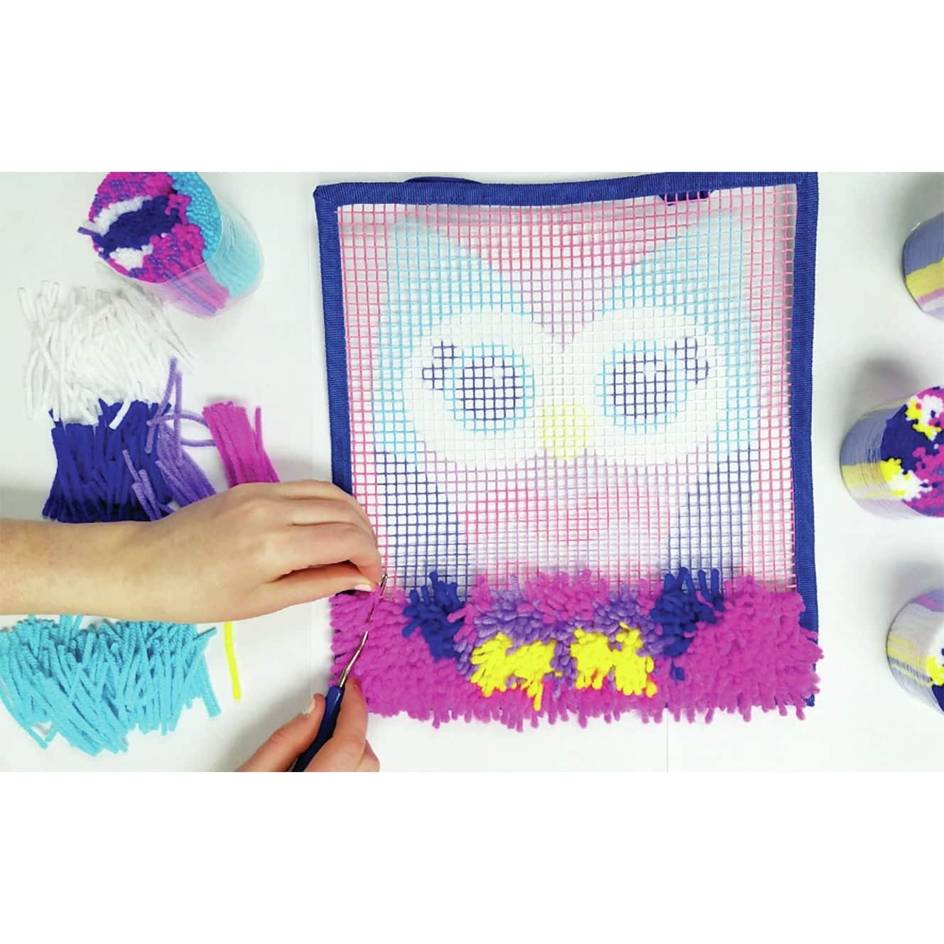 LatchKits Owl Mini-Rug, Arts & Crafts