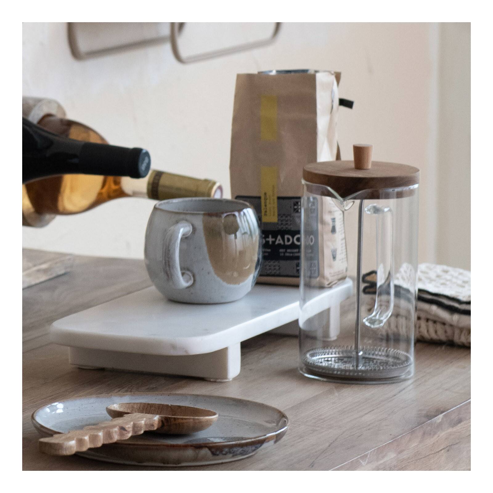 Hello Honey&#xAE; 2.75&#x22; Tan &#x26; White Earthen Sip Stoneware Mugs, 4ct.