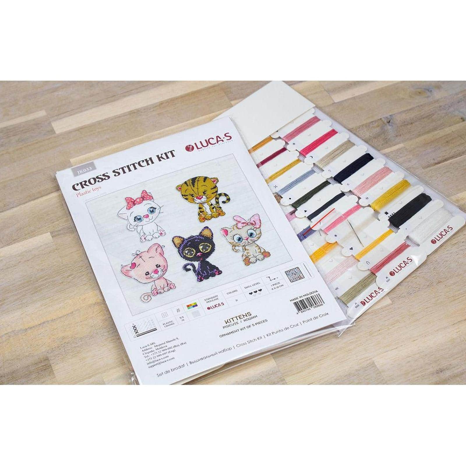 Luca-s Kittens Plastic Canvas Counted Cross Stitch Kit