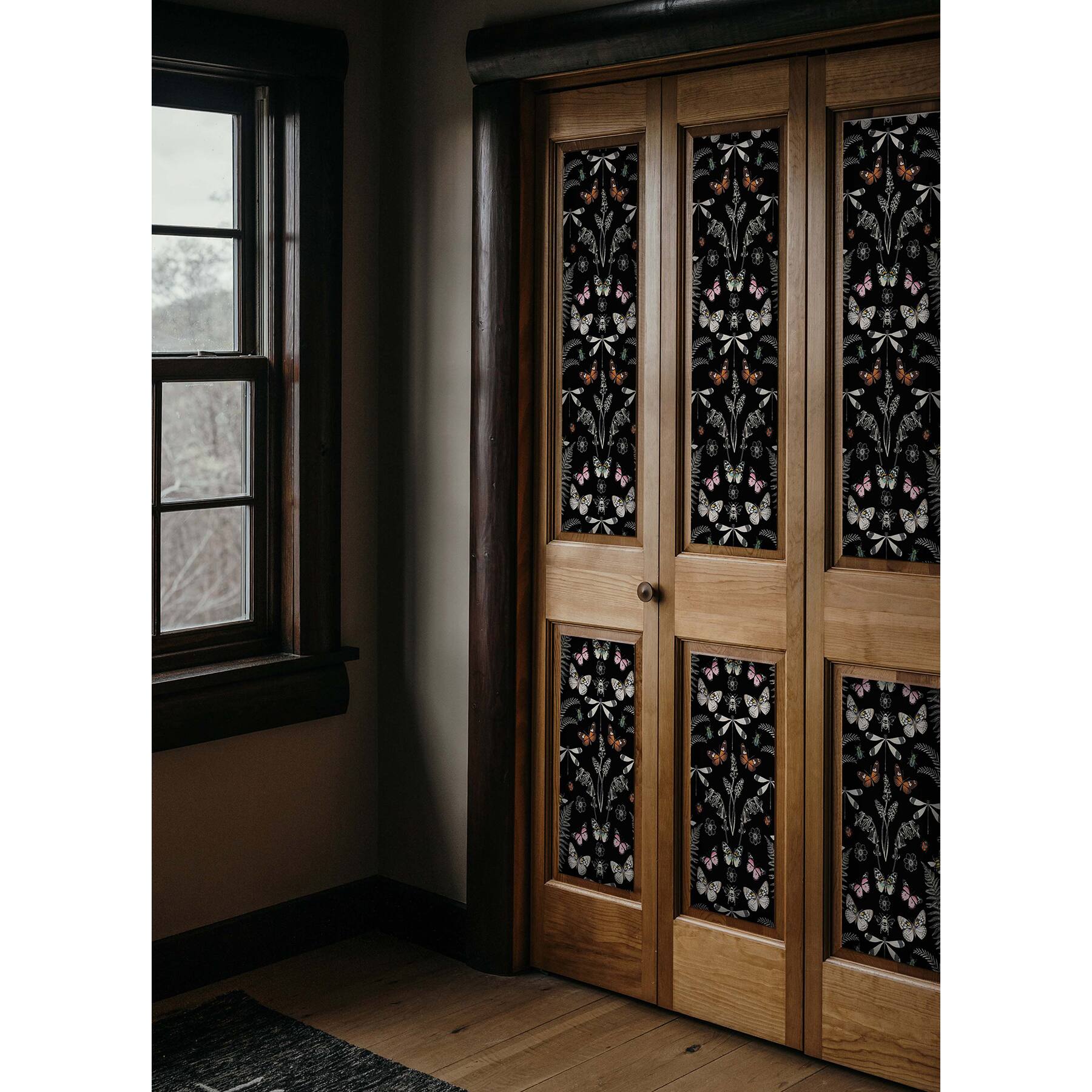 RoomMates Hidden Treasures Peel & Stick Wallpaper