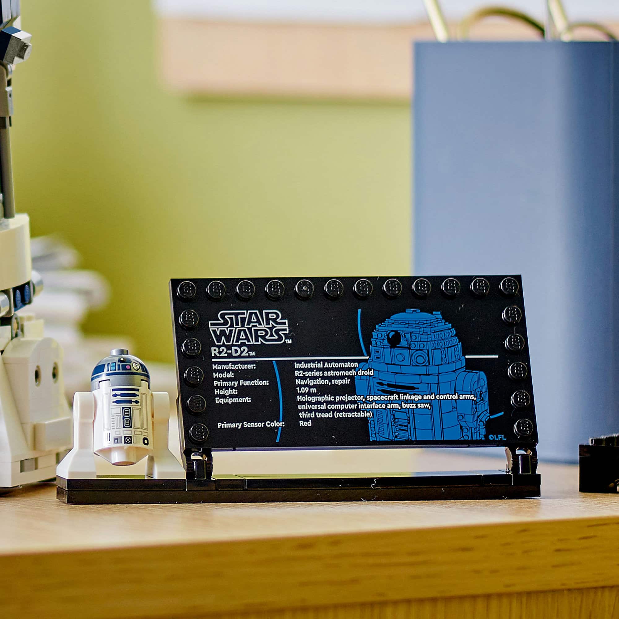 LEGO&#xAE; Star Wars&#x2122; R2-D2&#x2122; Set 75379