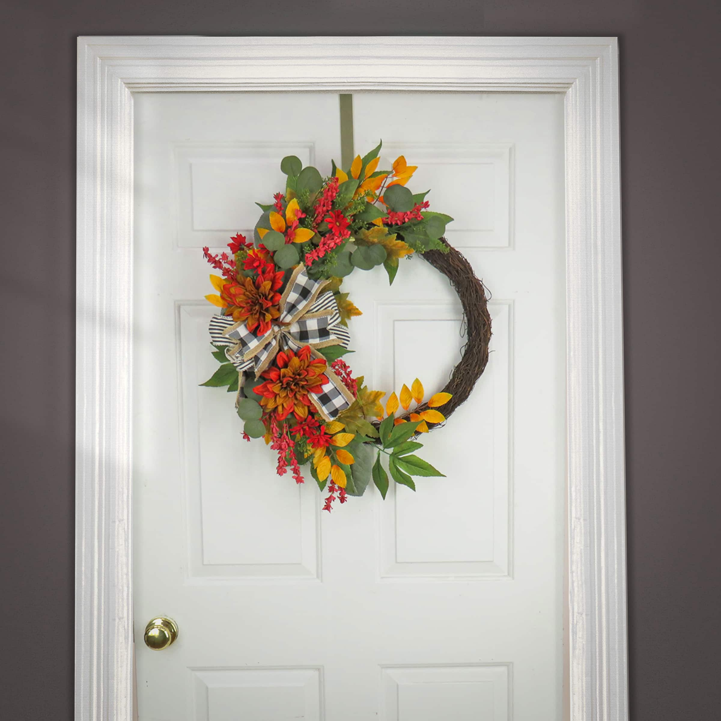 24&#x27;&#x27; Harvest Dahlia and Eucalyptus Wreath