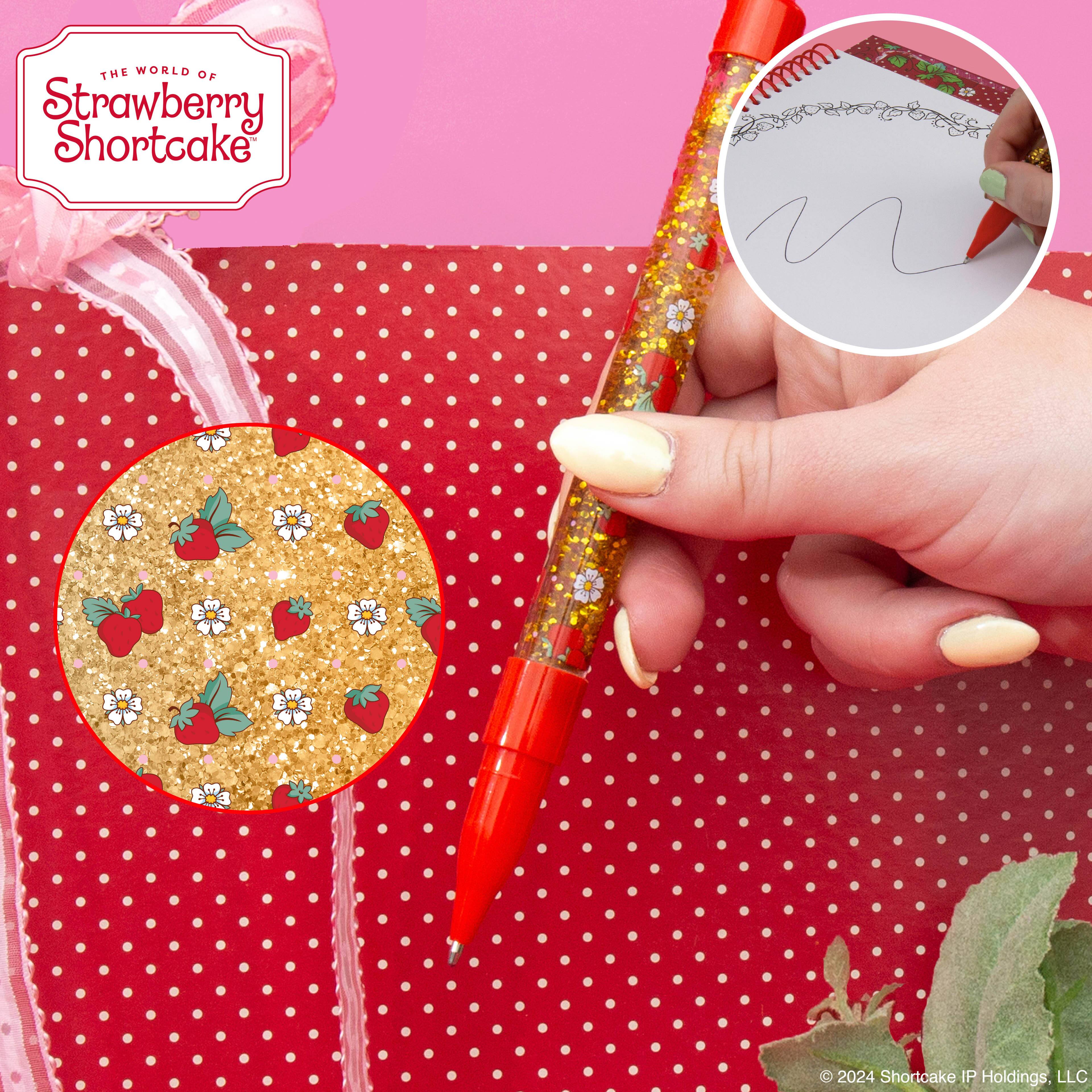 Strawberry Shortcake&#x2122; Doodle Sketchbook