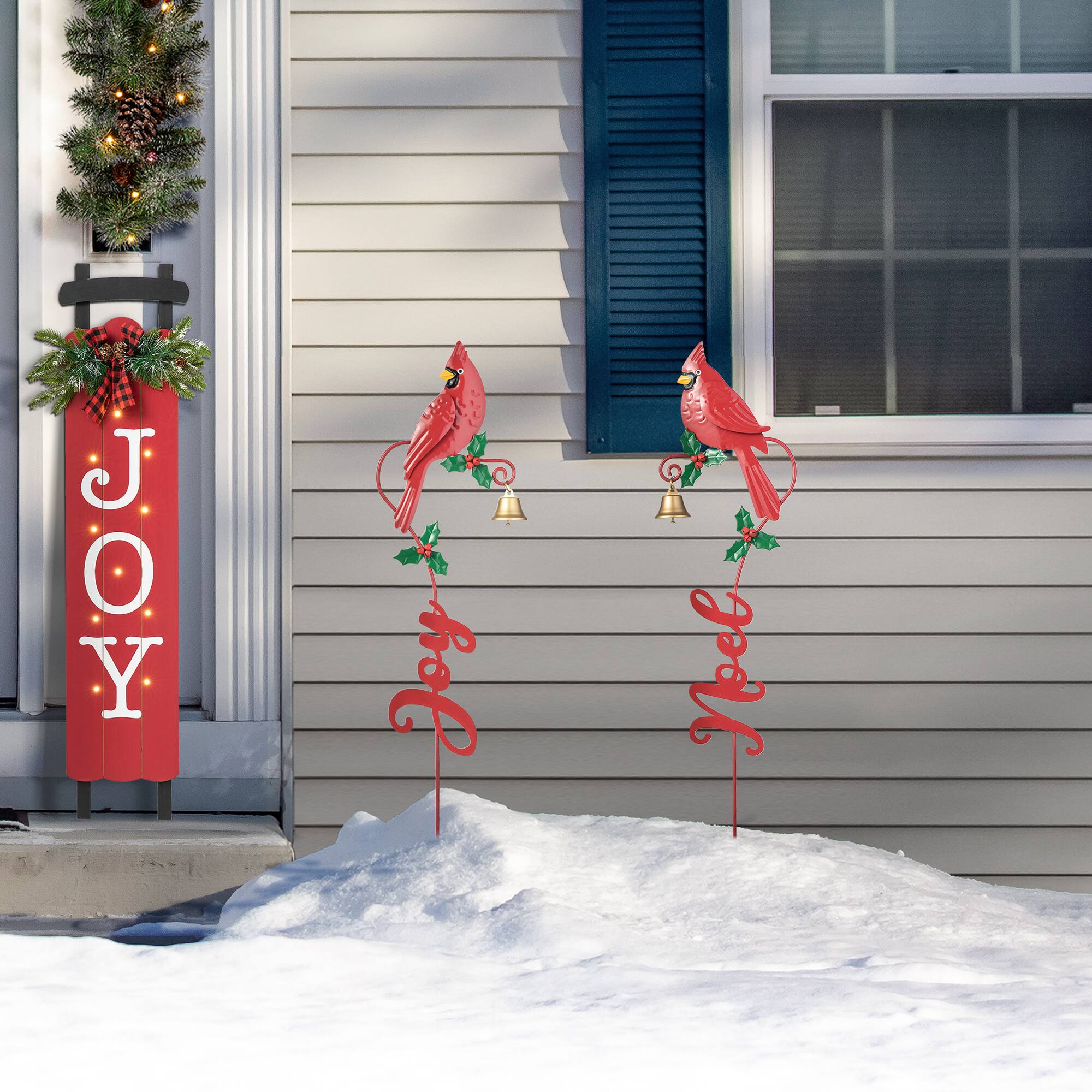 Glitzhome® 3ft. Metal Cardinal Joy & Noel with Bell Yard Stake Set