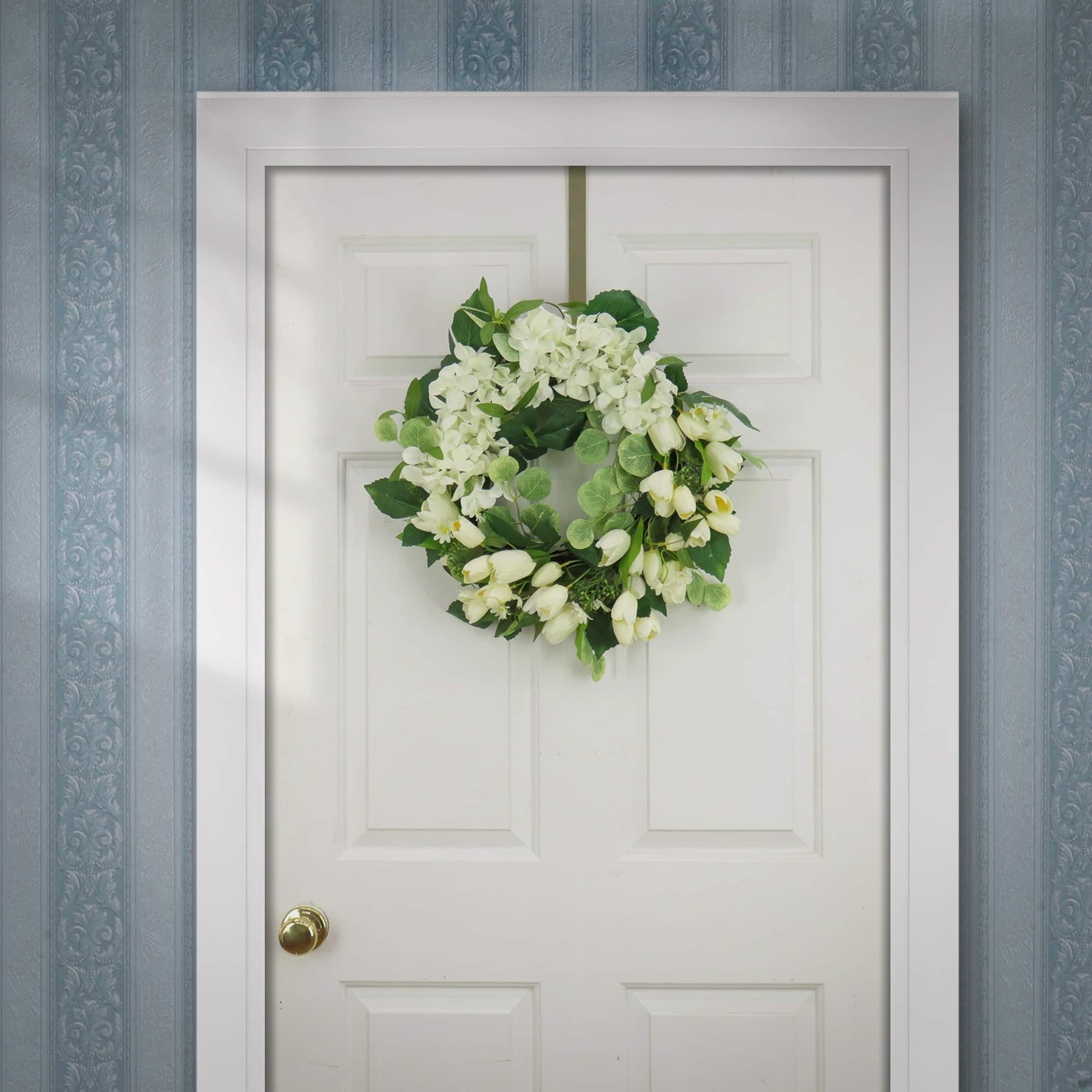 22" Tulip & Buttercup Wreath