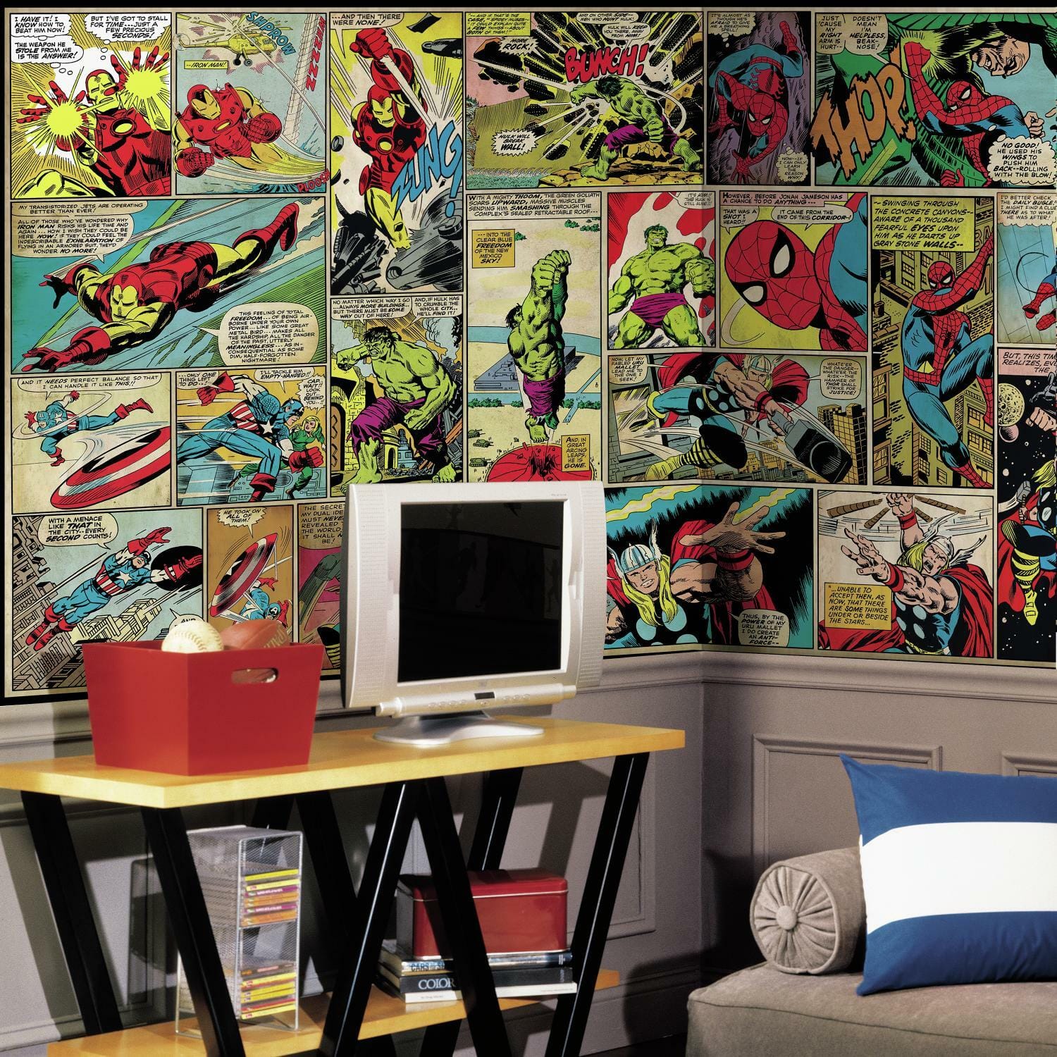 RoomMates Marvel Classic Comic Panel Spray &#x26; Stick Wall Mural