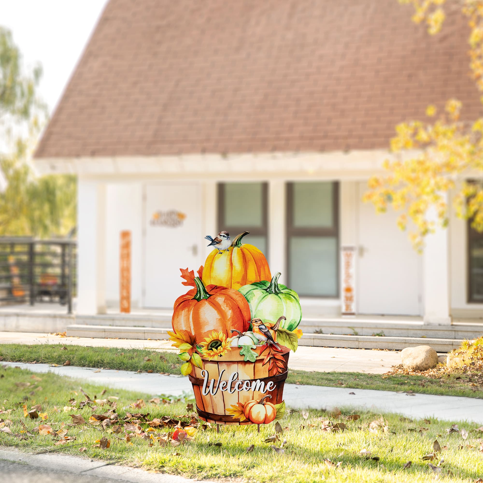 Glitzhome&#xAE; 30.25&#x22; Fall Metal Pumpkins with Barrel Yard Stake