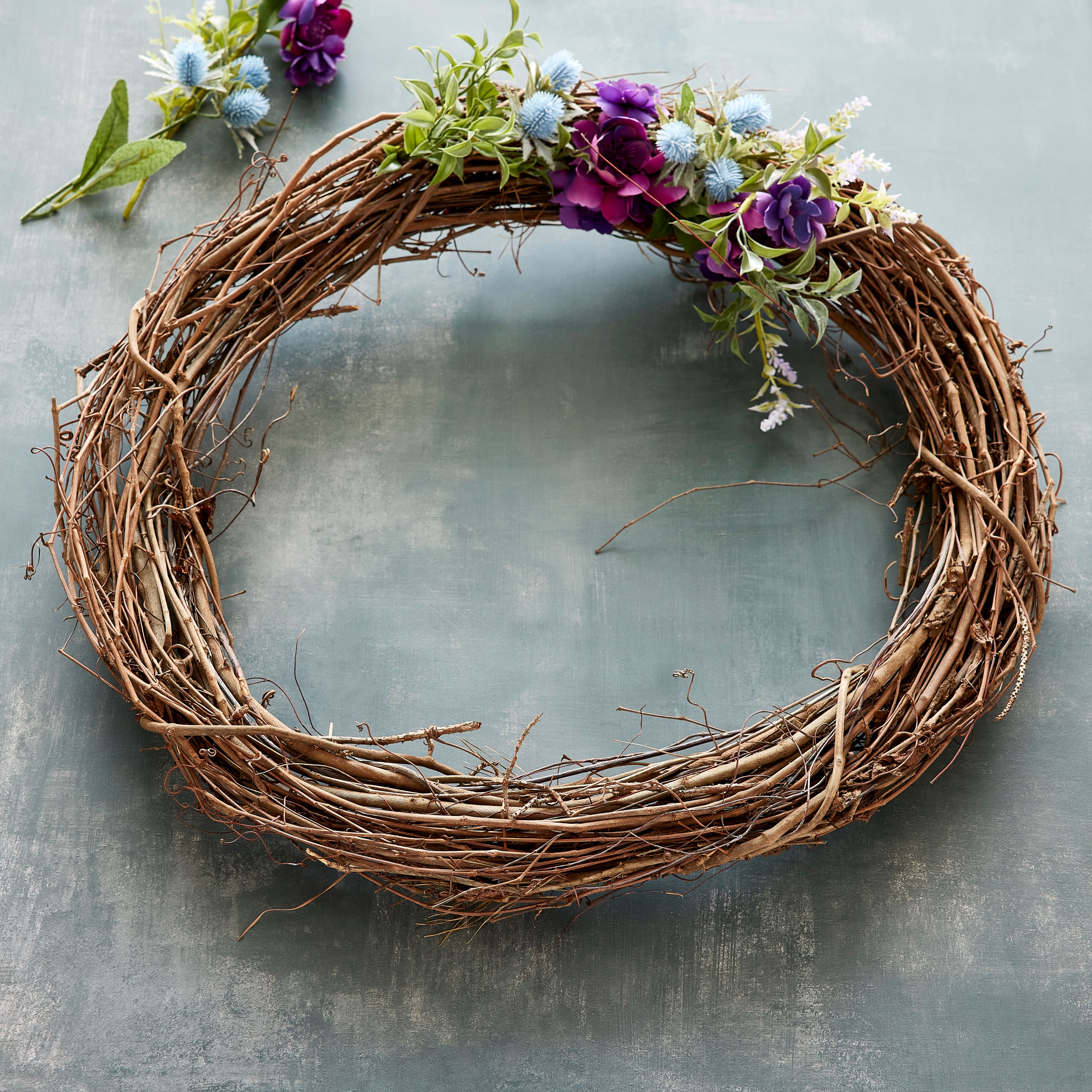 24" Grapevine Wreath by Ashland®
