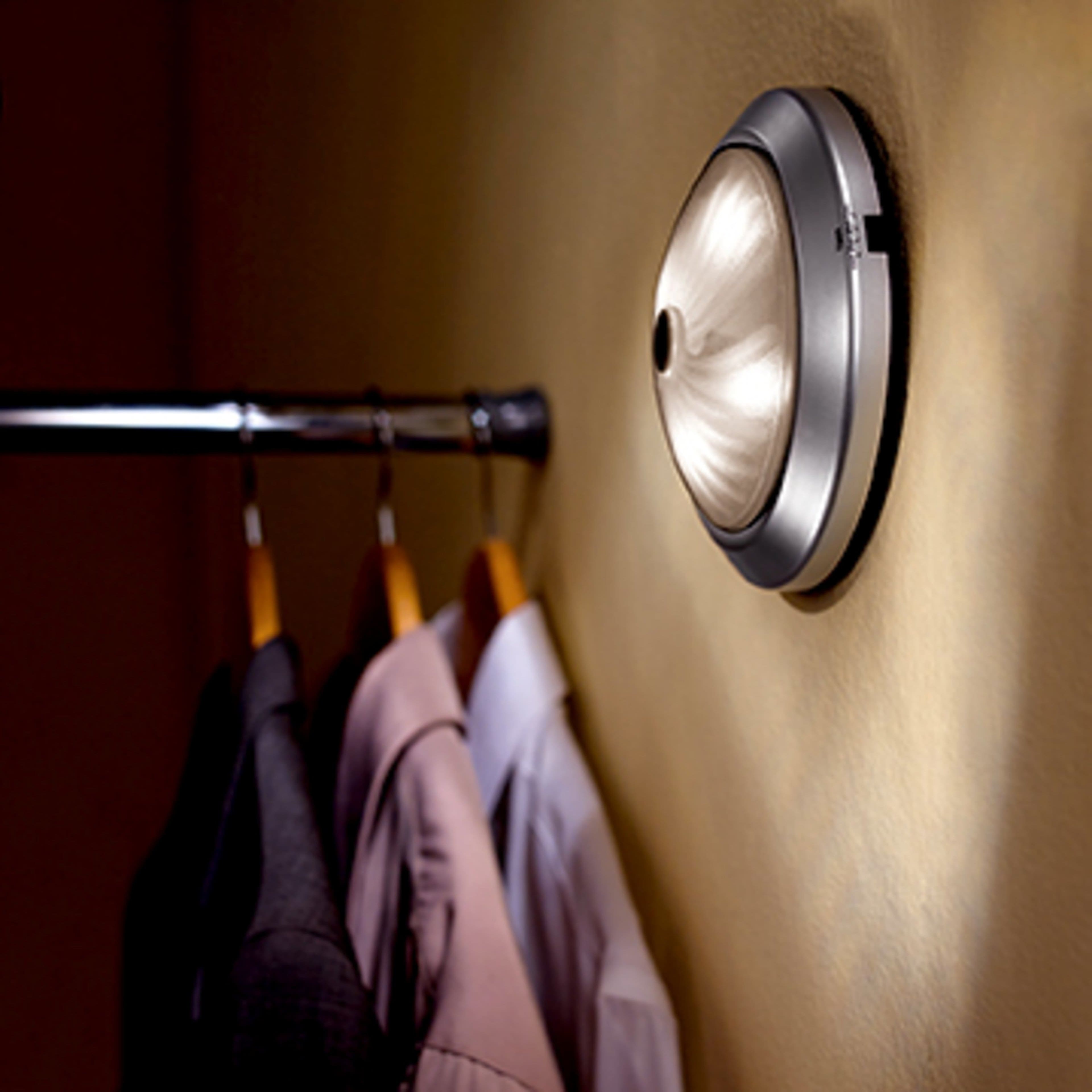 Scotch® Heavy Duty Mounting Tape