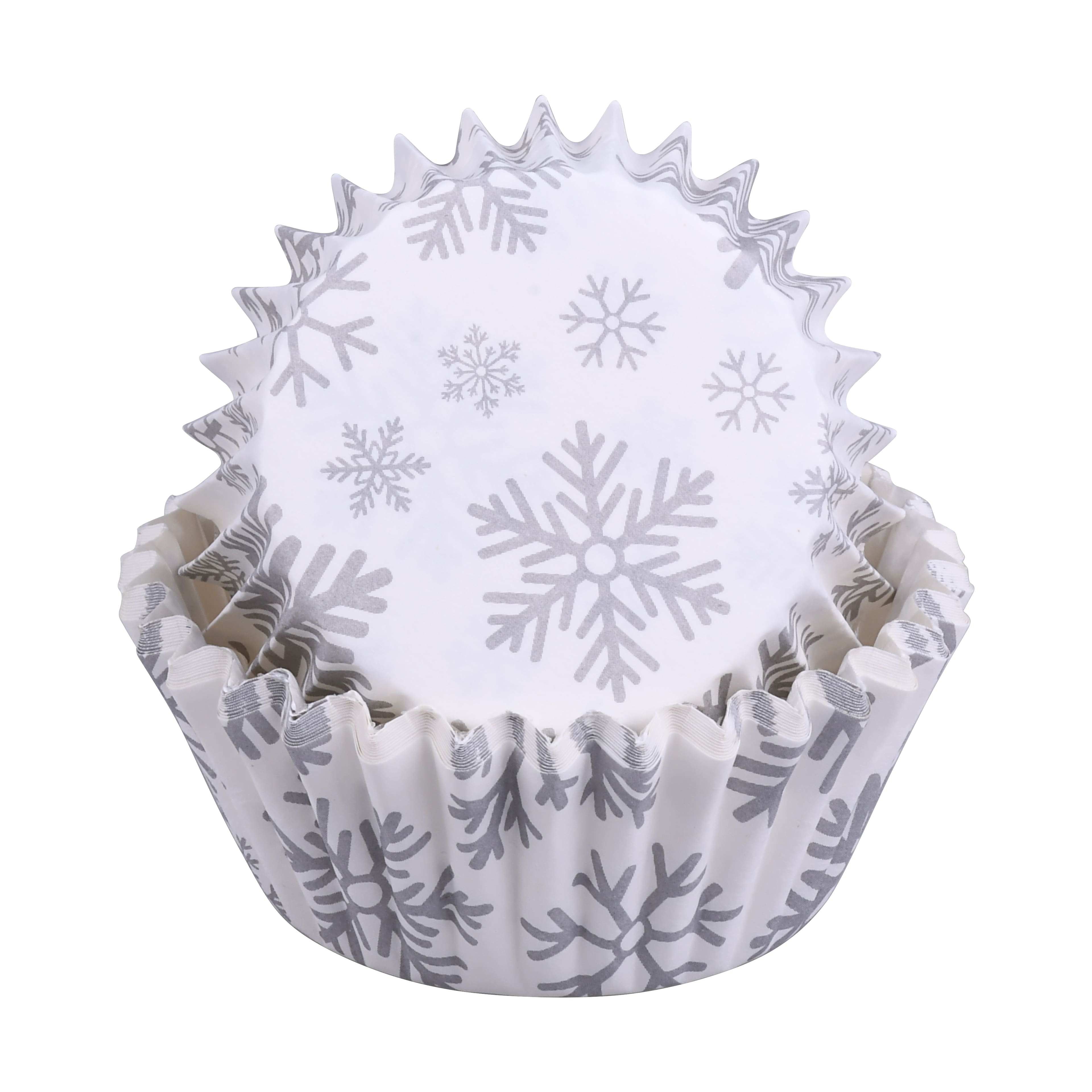 Snowflake Christmas Baking Cups by Makery