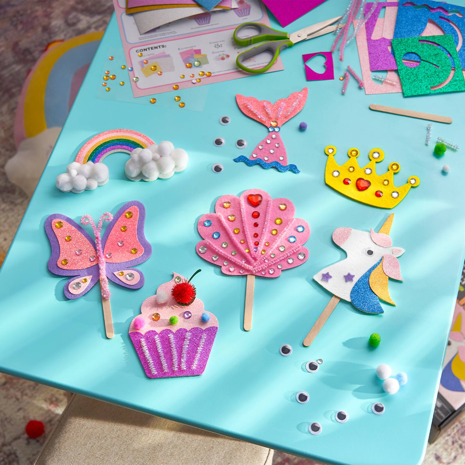 Arteza&#xAE; Kids Felt Craft Kit, Glitter &#x26; Glitz