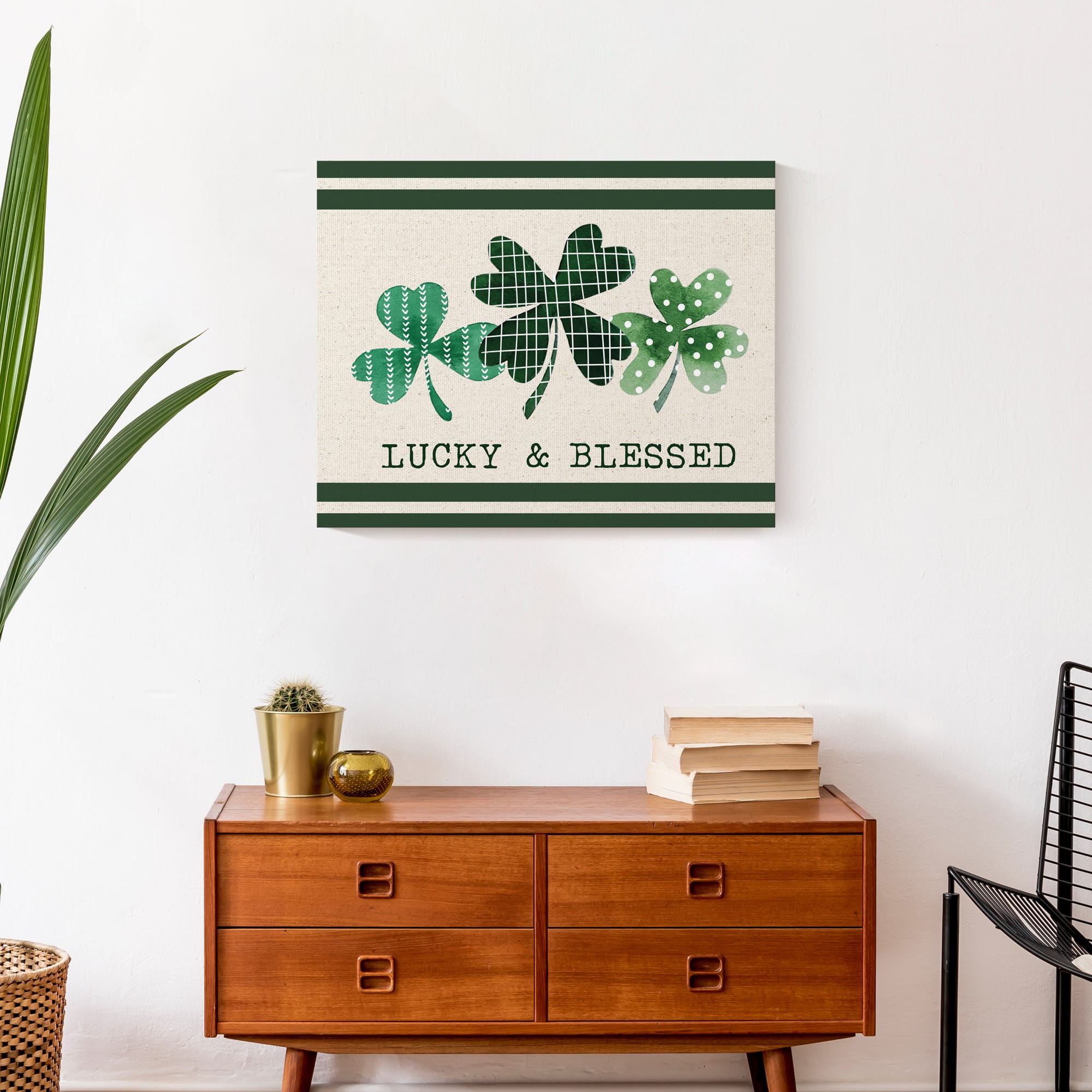Clover Pattern 16&#x22; x 20&#x22; Canvas Wall Art