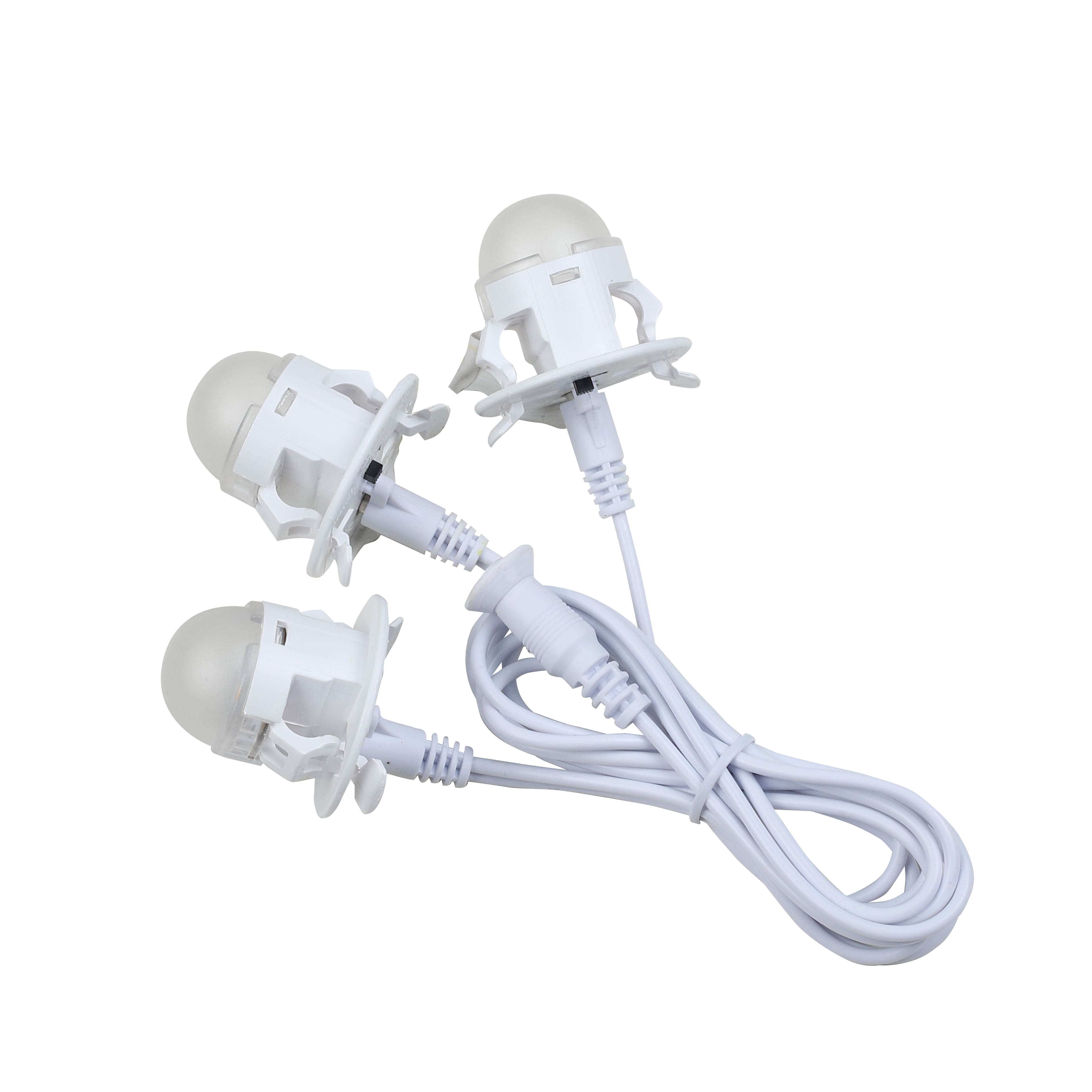 Lemax&#xAE; Type-L to Three Moonlander LED Light String