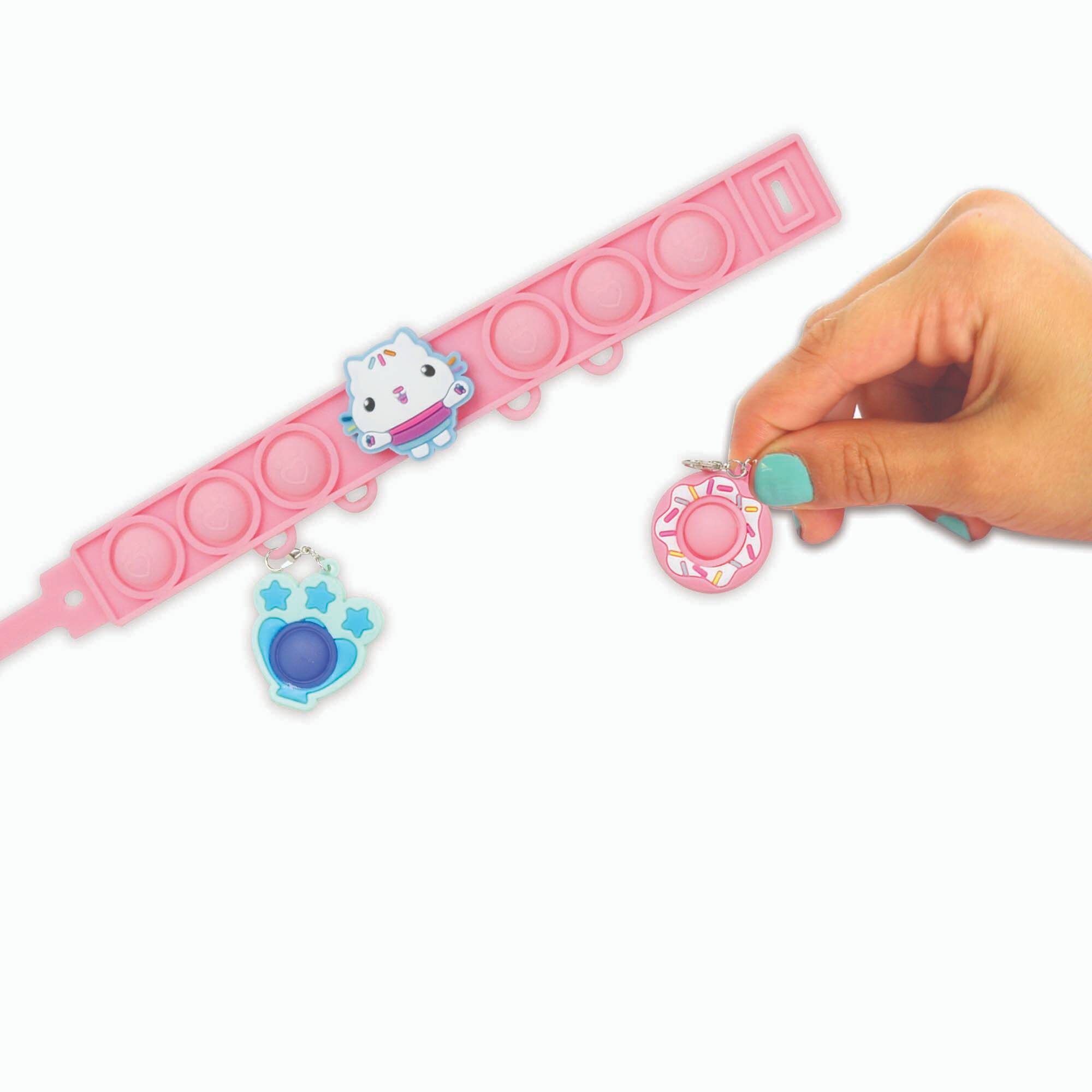 Pop-Eeze: Gabby's Dollhouse Bracelet Activity Set