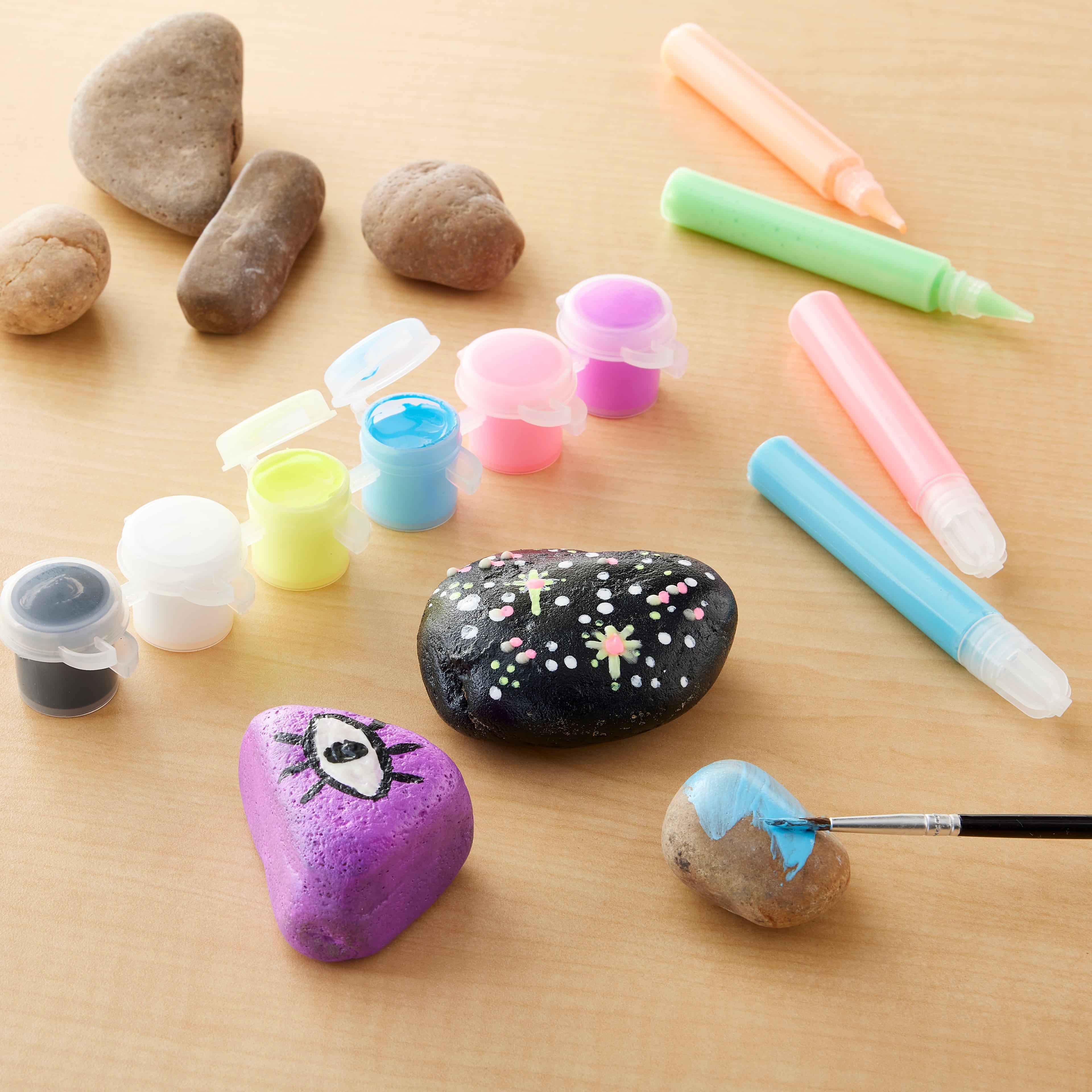 Kids Club Glow in the Dark Summer Rocks with Faber-Castell