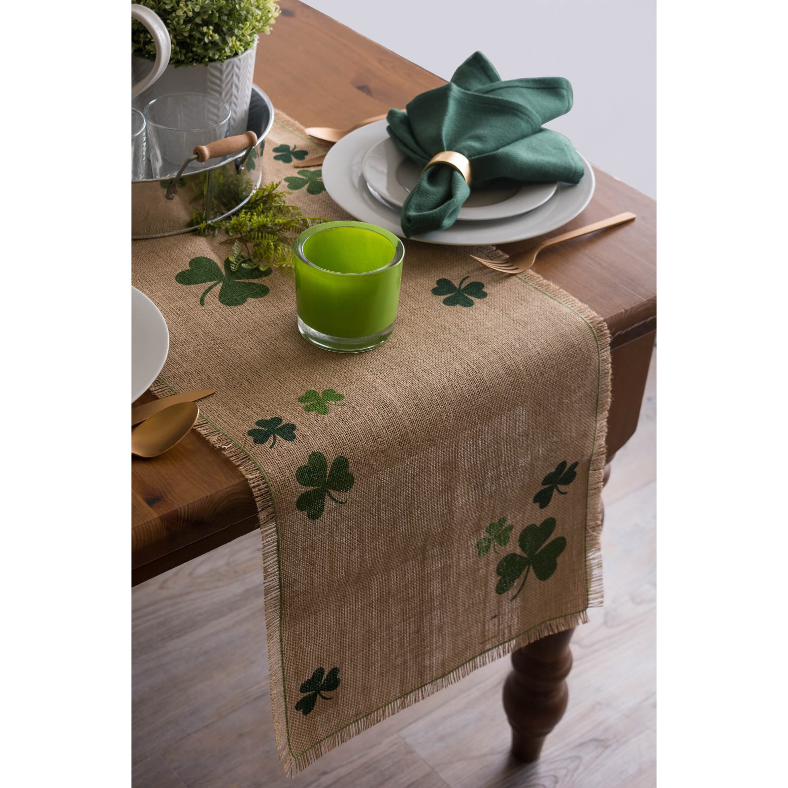 DII&#xAE; 74&#x22; Shamrock Printed Jute Table Runner