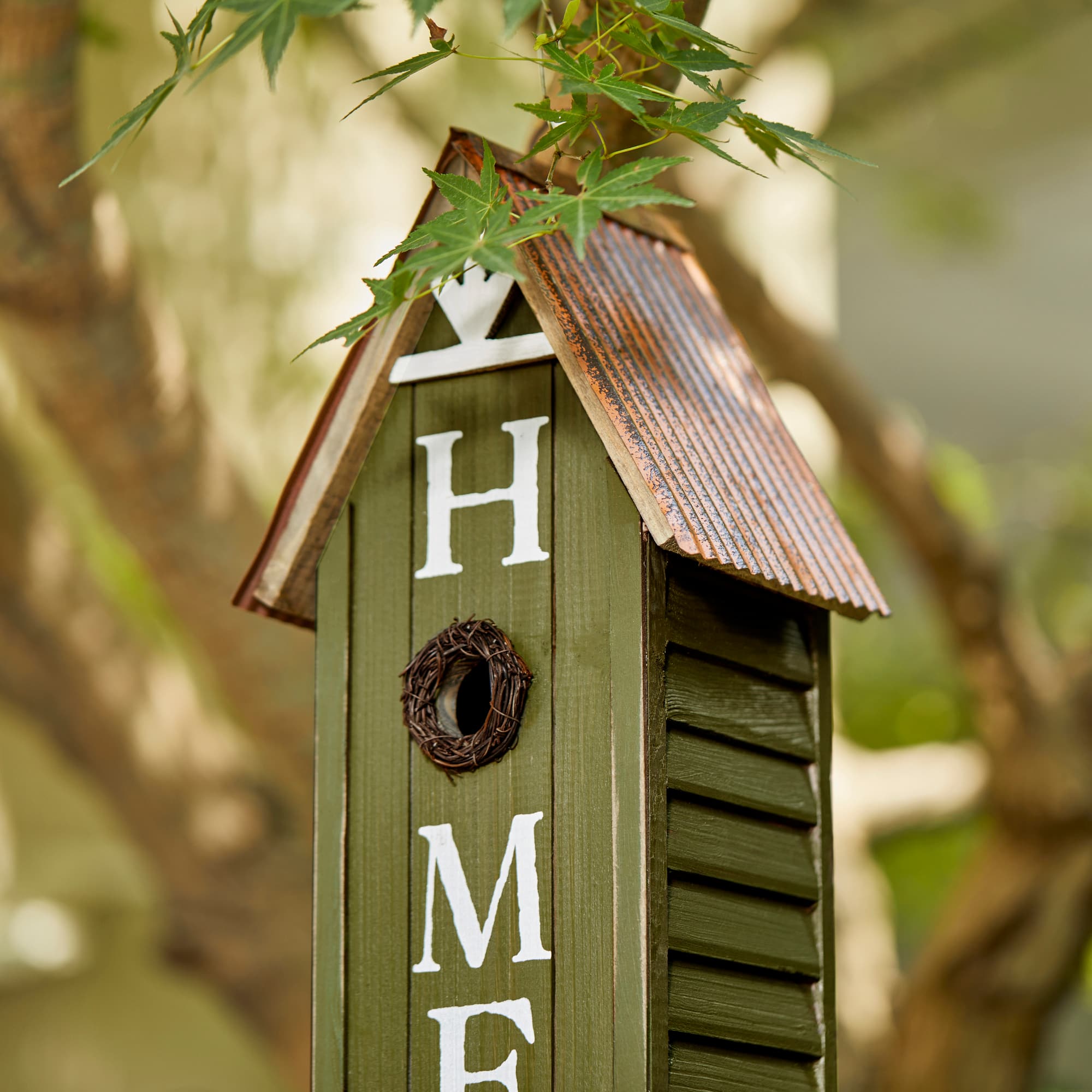 Glitzhome&#xAE; 14.75&#x22; Distressed Wood HOME Birdhouse