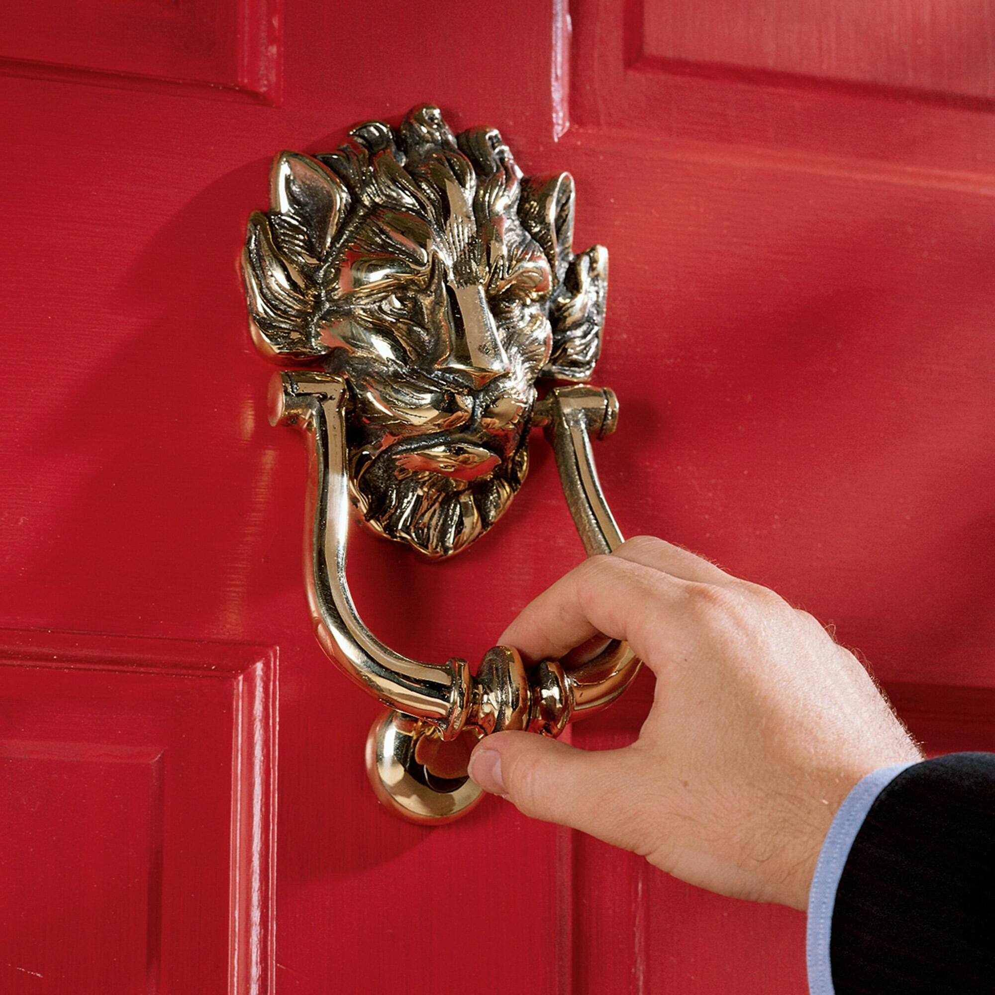 Design Toscano 8.5&#x22; 10 Downing Street Lion Door Knocker