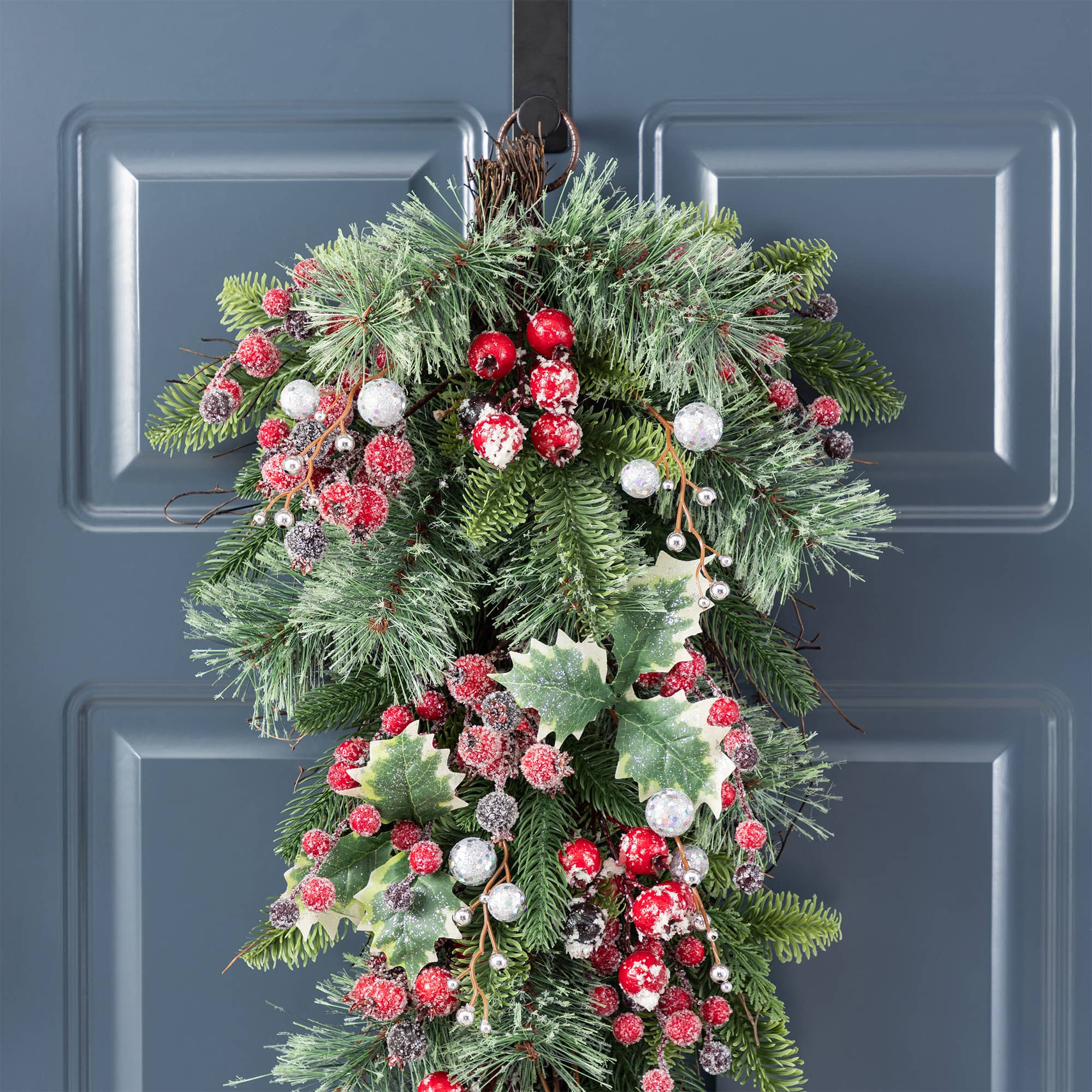 Glitzhome&#xAE; 28&#x22;H Christmas Red Pomegranate Berry &#x26; Holy Leaf Teardrop