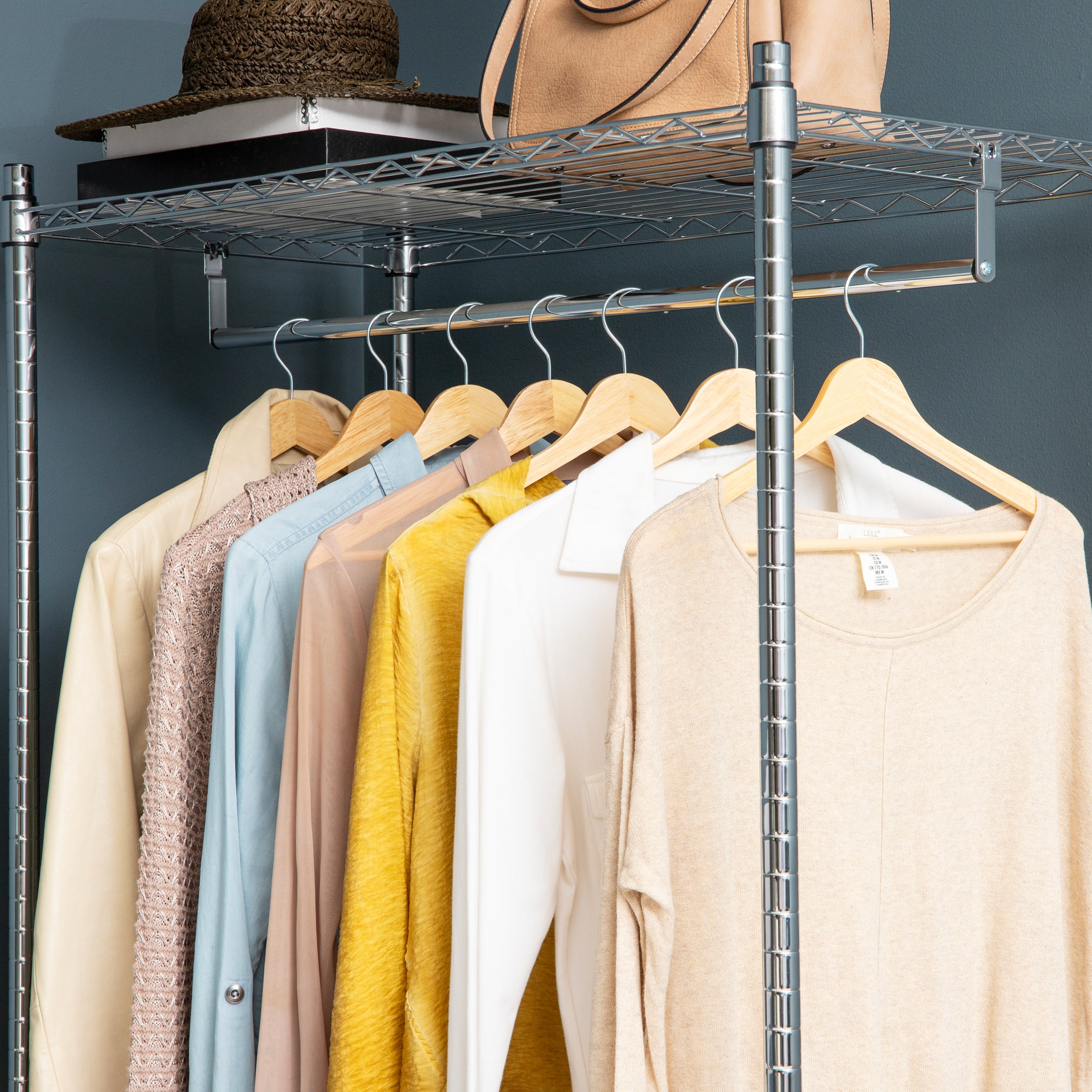 Mind Reader Heavy Duty Rolling Garment Rack with Adjustable Bar, Chrome