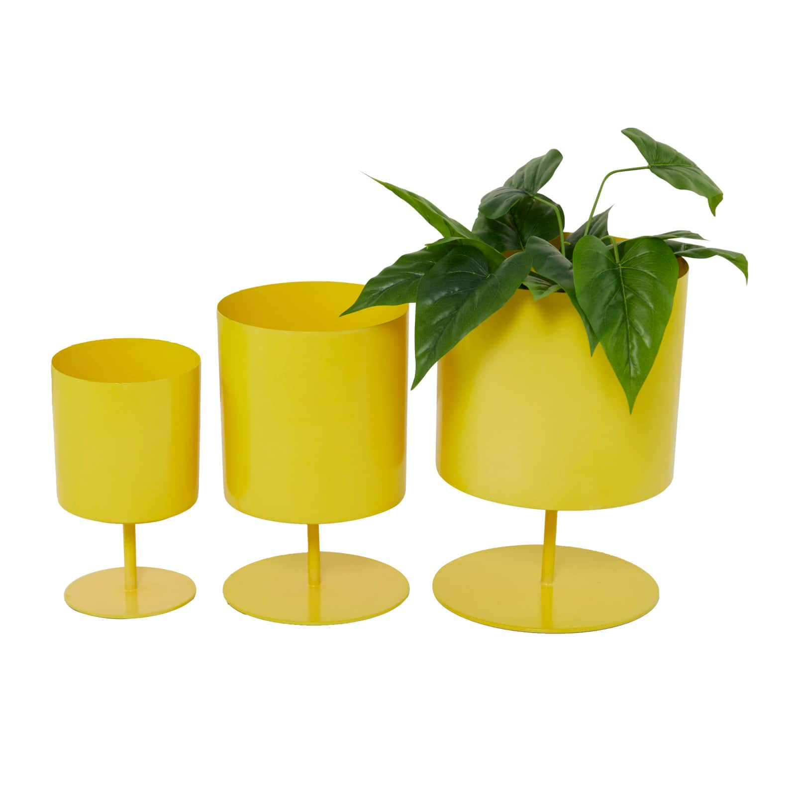 The Novogratz Metal Modern Planters Set