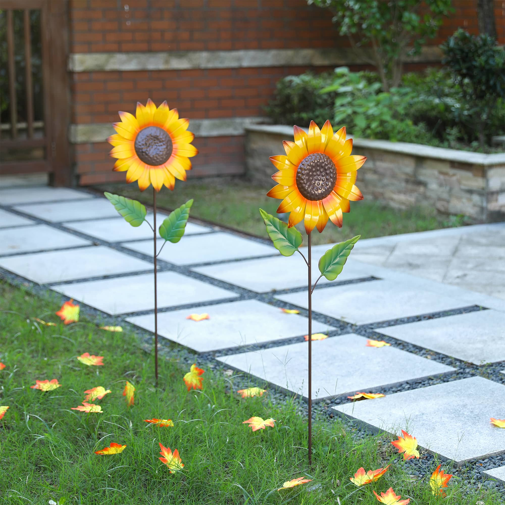 Glitzhome&#xAE; 42&#x22; Fall Metal Sunflower Yard Stake Set