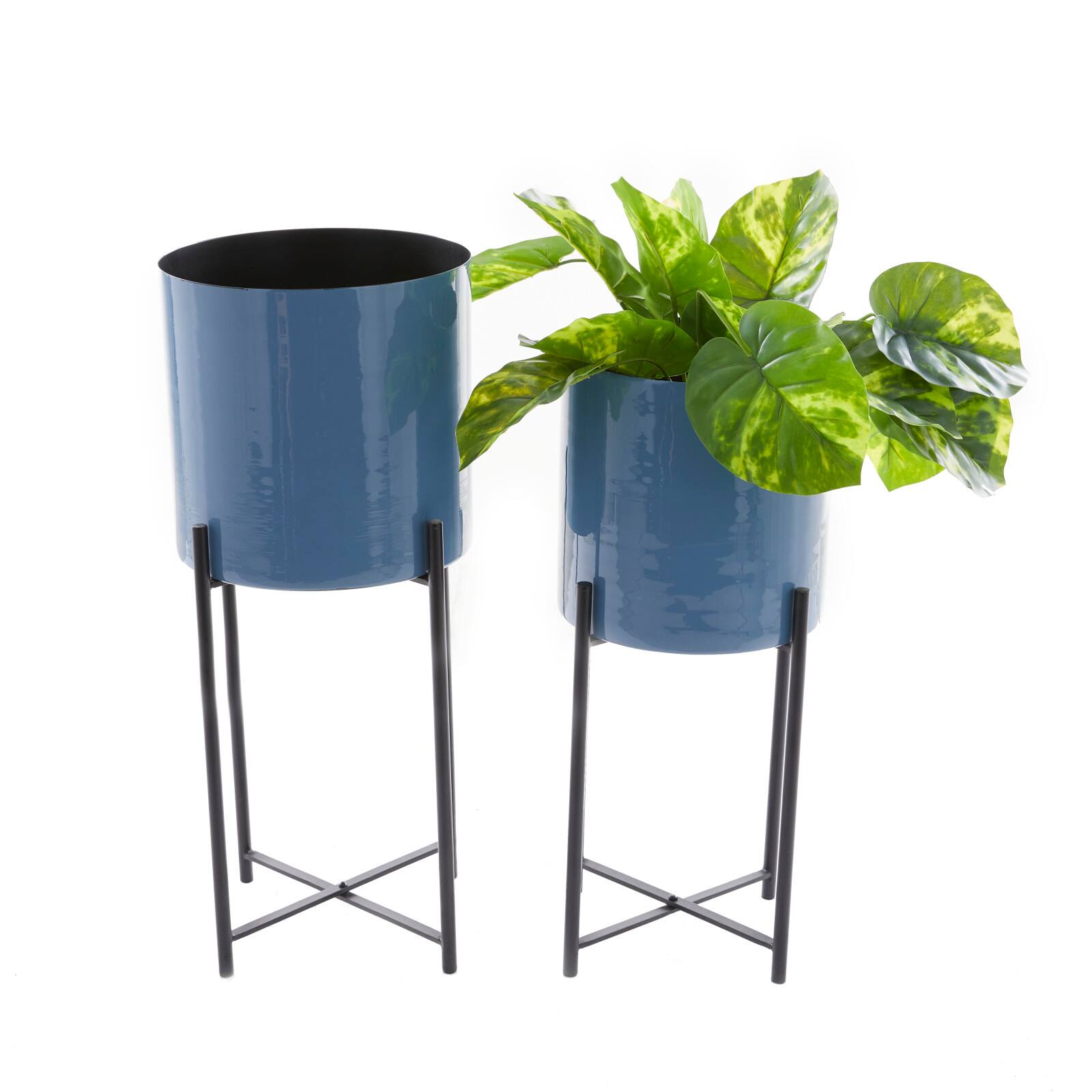 CosmoLiving by Cosmopolitan Set of 2 Blue Iron Contemporary Planter, 24" x 10" x 10"