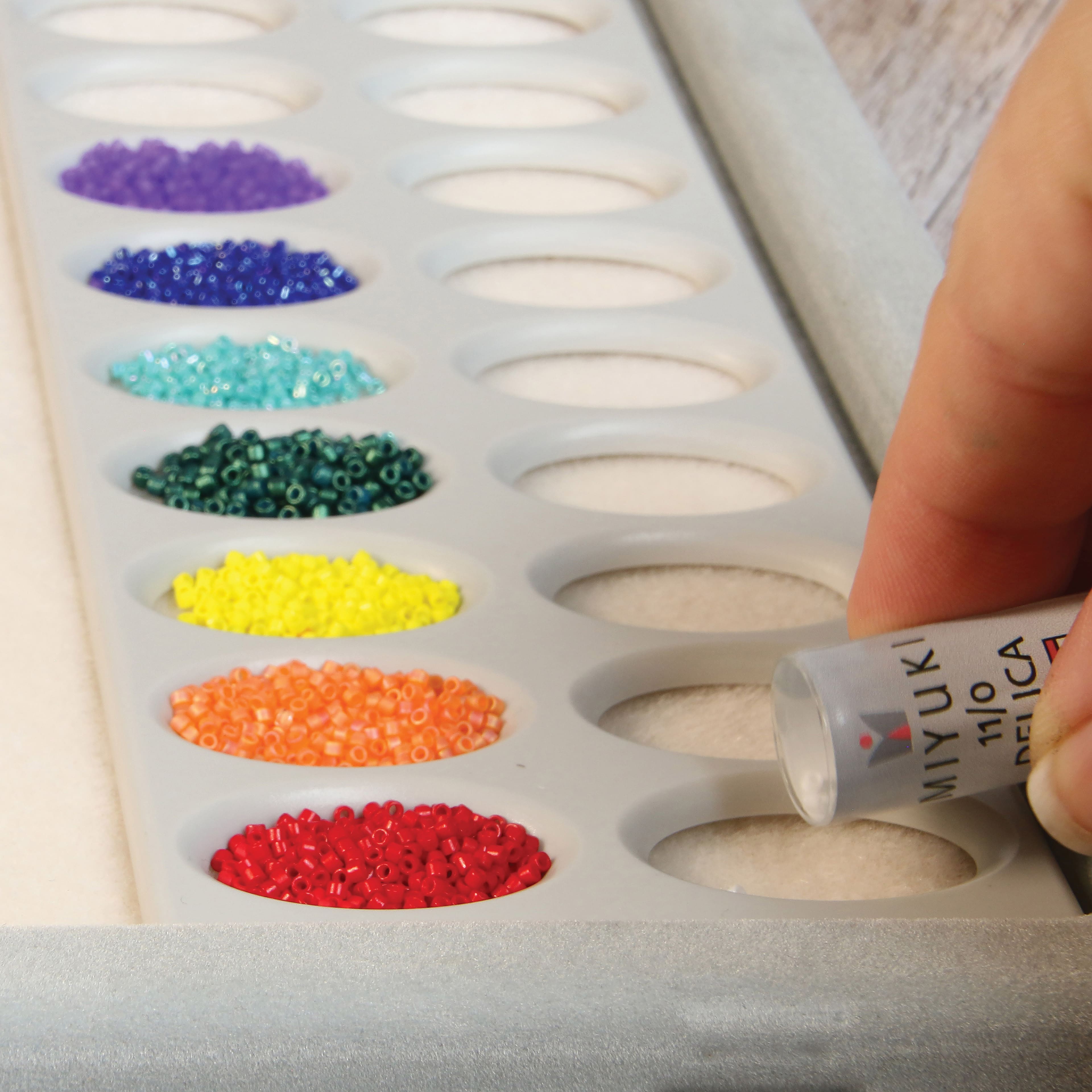 The Beadsmith&#xAE; BASIC elements&#x2122; 24-Hole Seed Bead Sorters, 2ct.