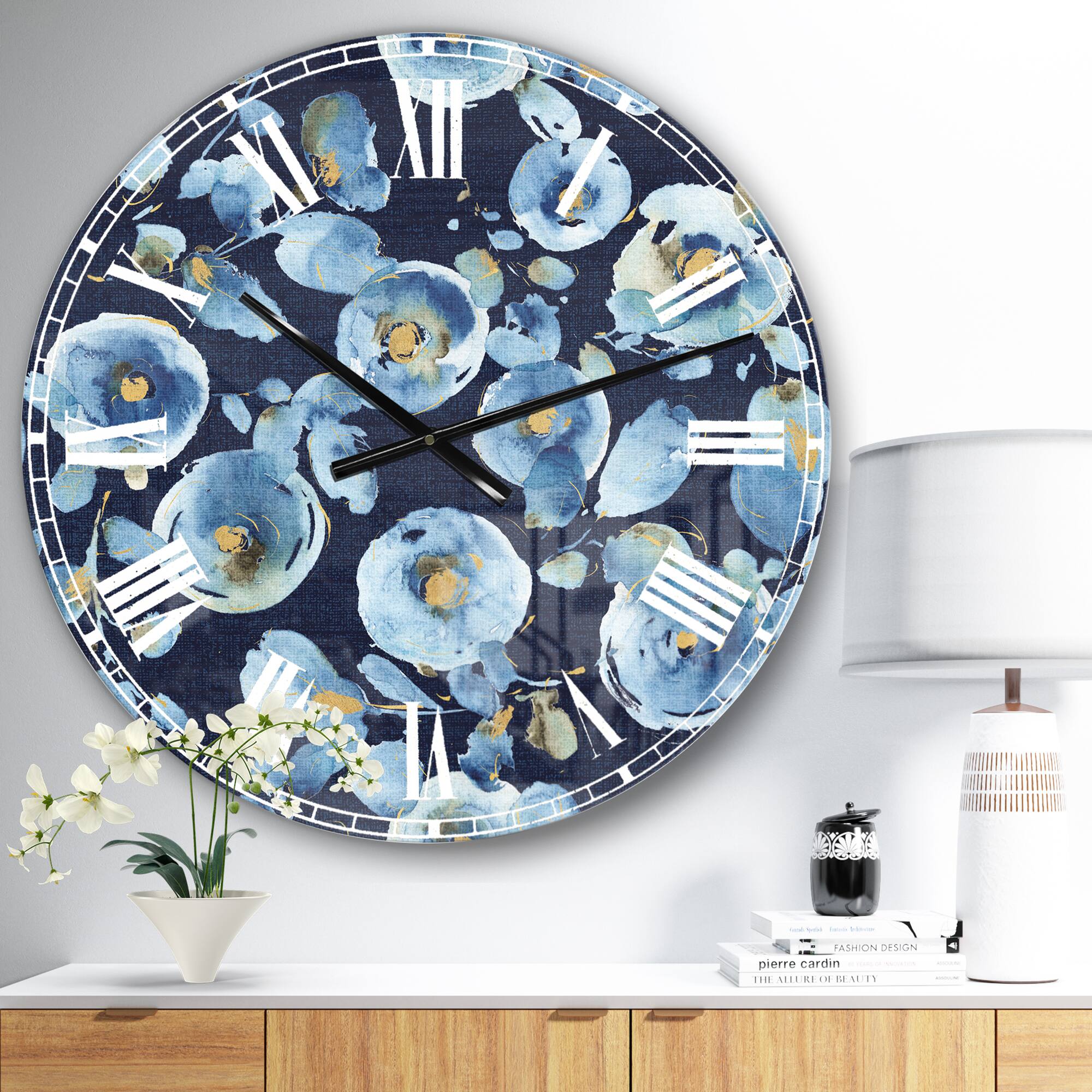 Designart 'Indigold Metallic Flower Pattern Traditional Wall Clock