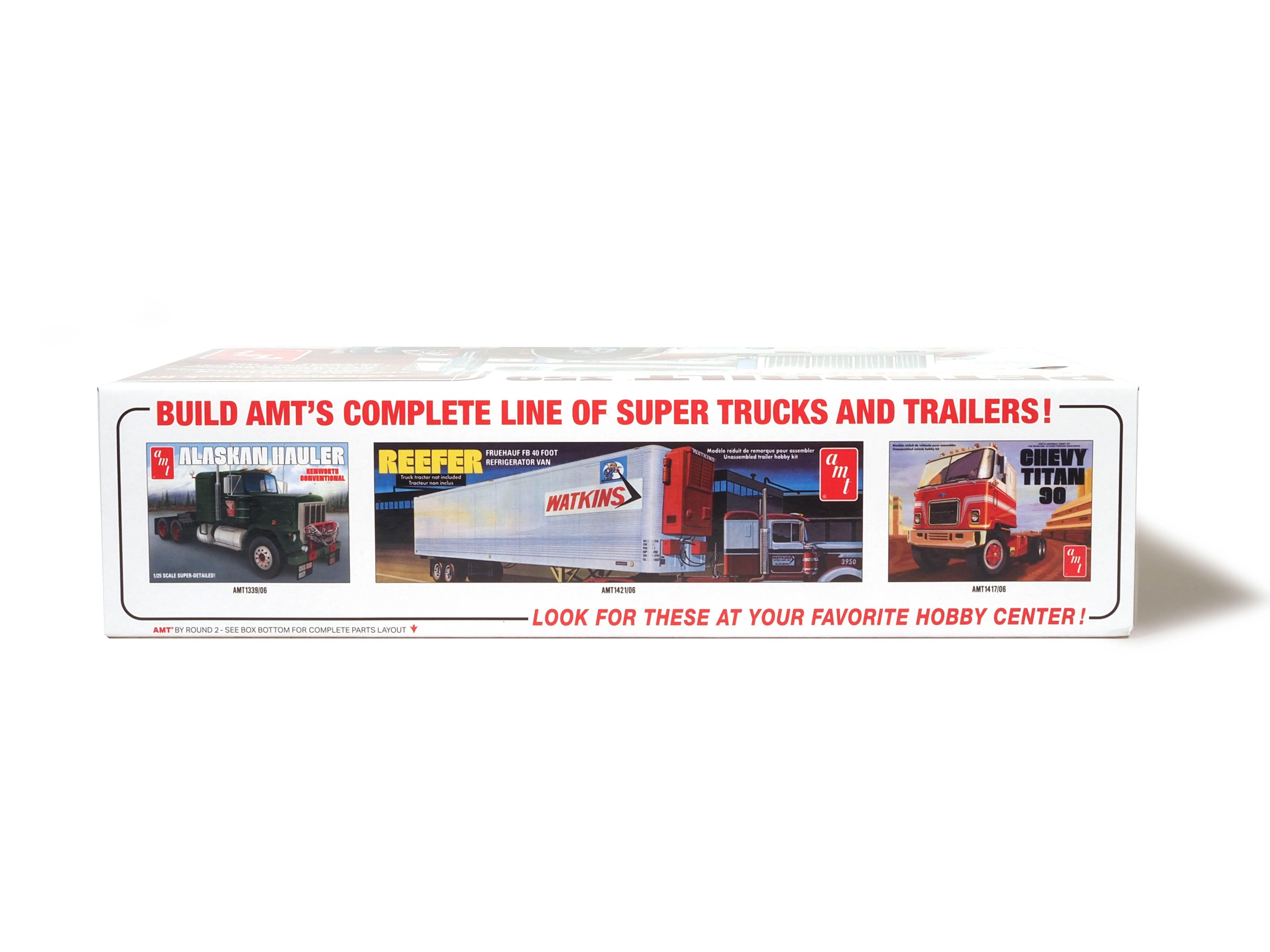 AMT&#xAE; Peterbilt&#xAE; 359 Cross Country Hauler 1:25 Scale Model Kit