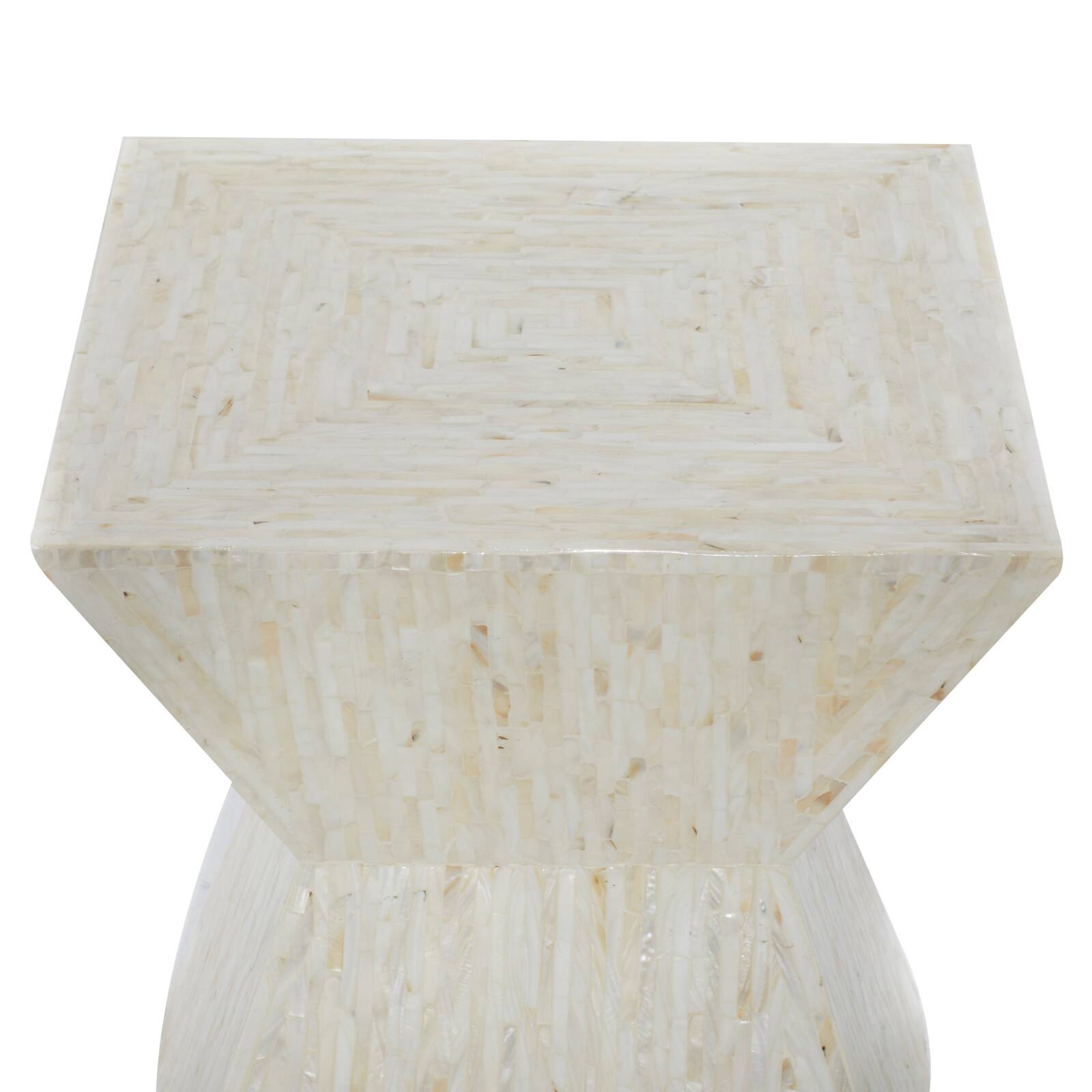 19" Beige Mussel Shells & Wood Contemporary Accent Table