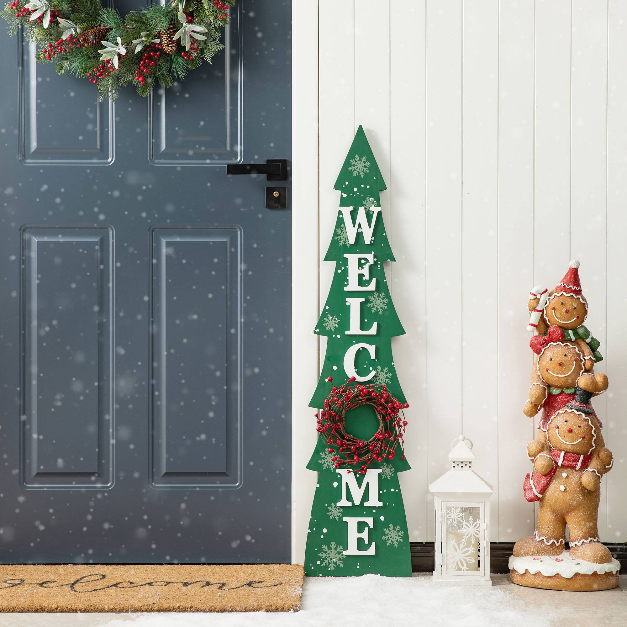 Glitzhome&#xAE; 3.5ft. Wooden Welcome Christmas Tree Porch Sign