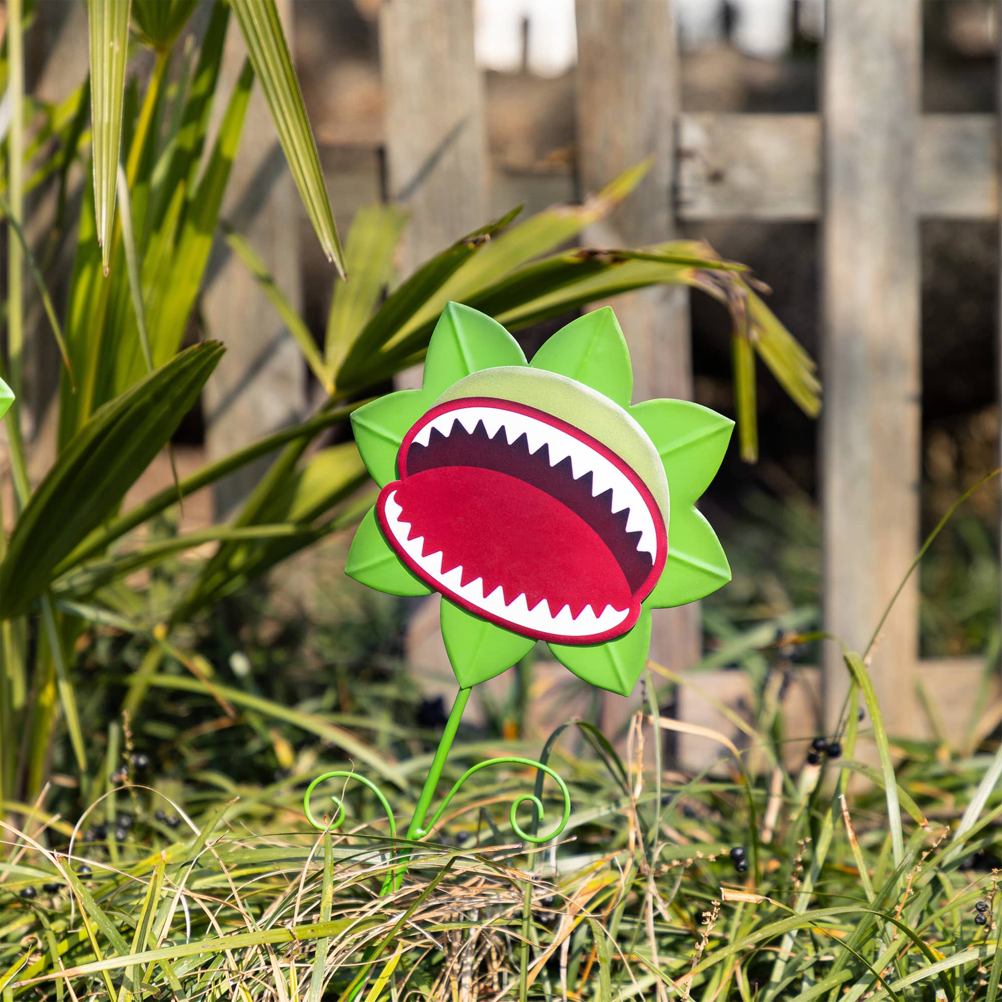 Glitzhome® 24"H Halloween Metal Chomper Yard Stake Set