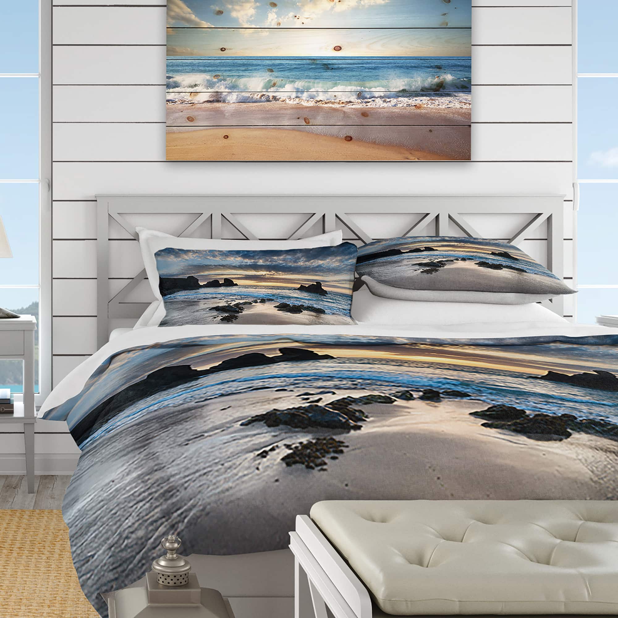 Designart &#x27;Beautiful Porthcothan Bay&#x27; Coastal Bedding Set - Duvet Cover &#x26; Shams