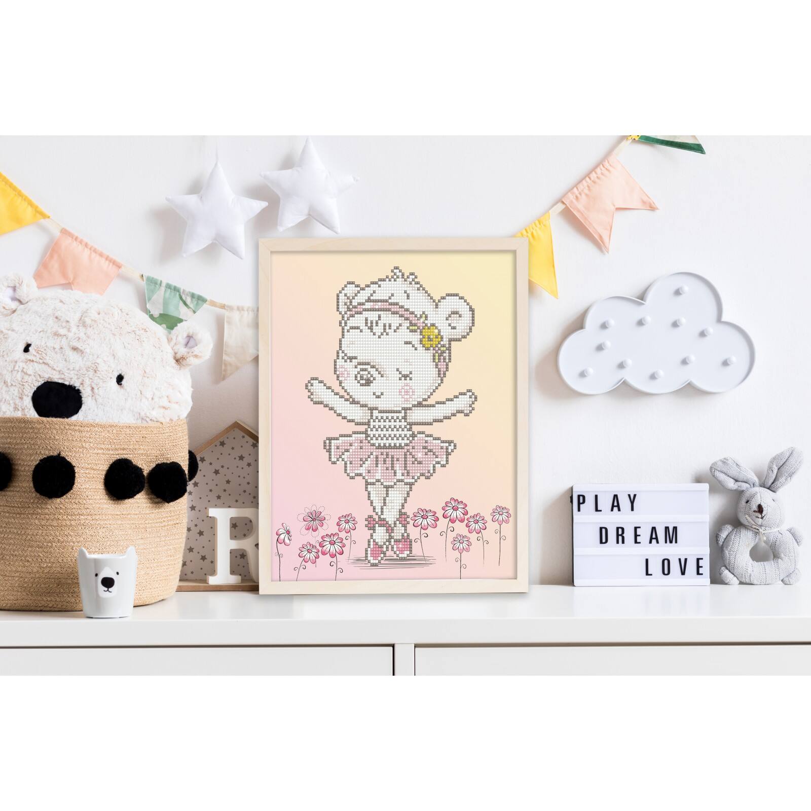 Diamond Dotz&#xAE; Intermediate Ballet Bear Diamond Facet Art Kit