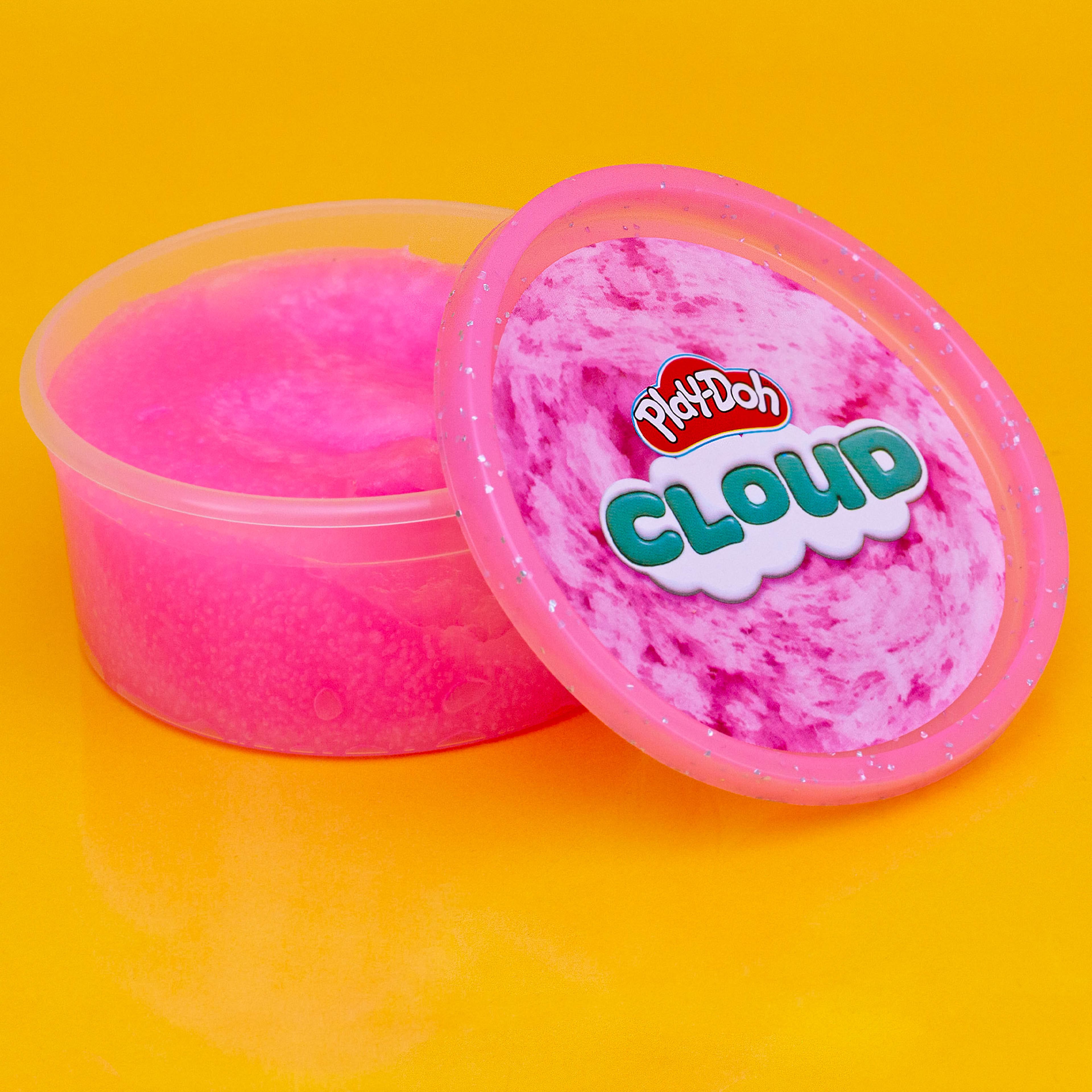 Play-Doh&#xAE; Cloud 6oz. Pink Strawberry French Toast-Scented Compound