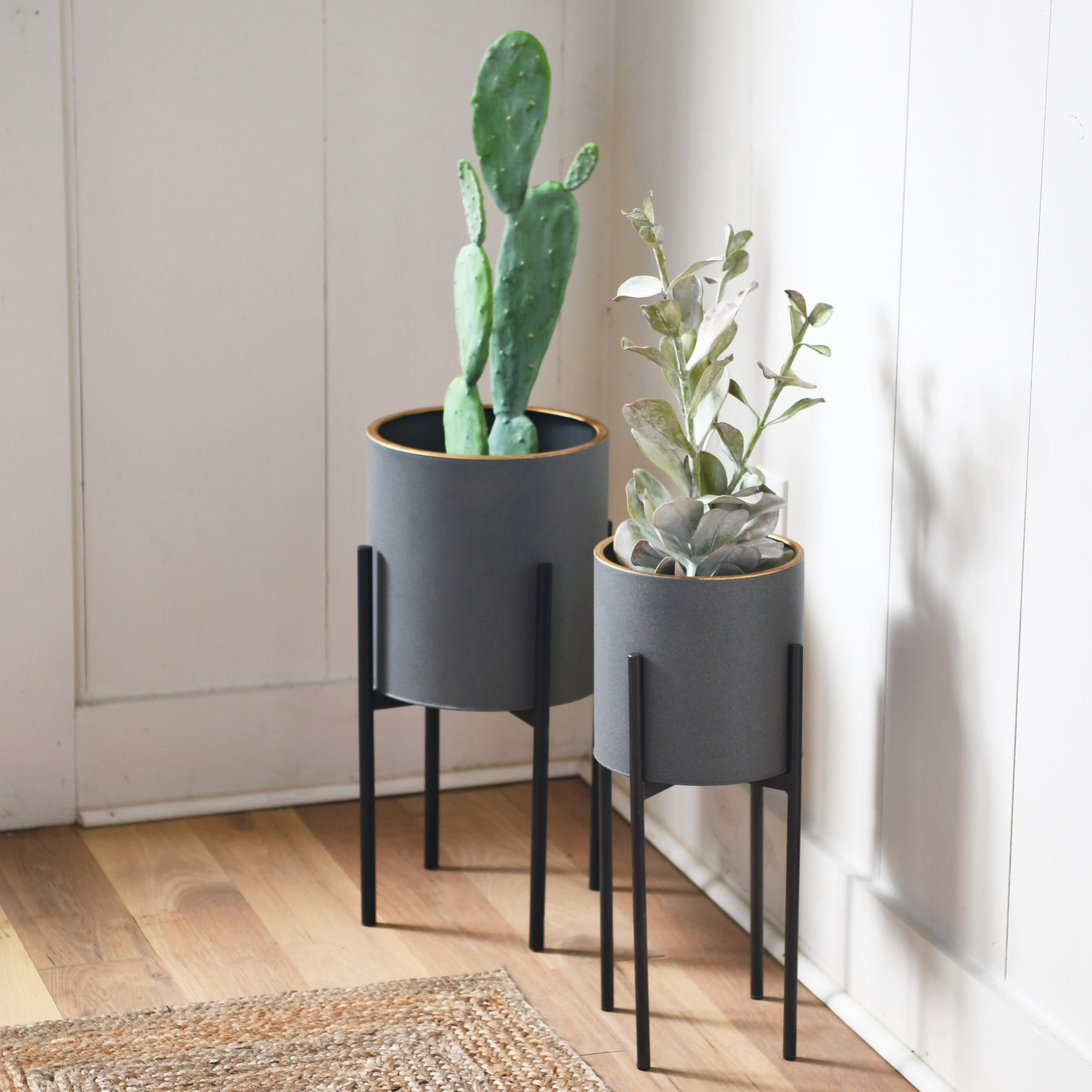 Charcoal Grey &#x26; Black Boho Metal Planters with Gold Rim &#x26; Stands Set