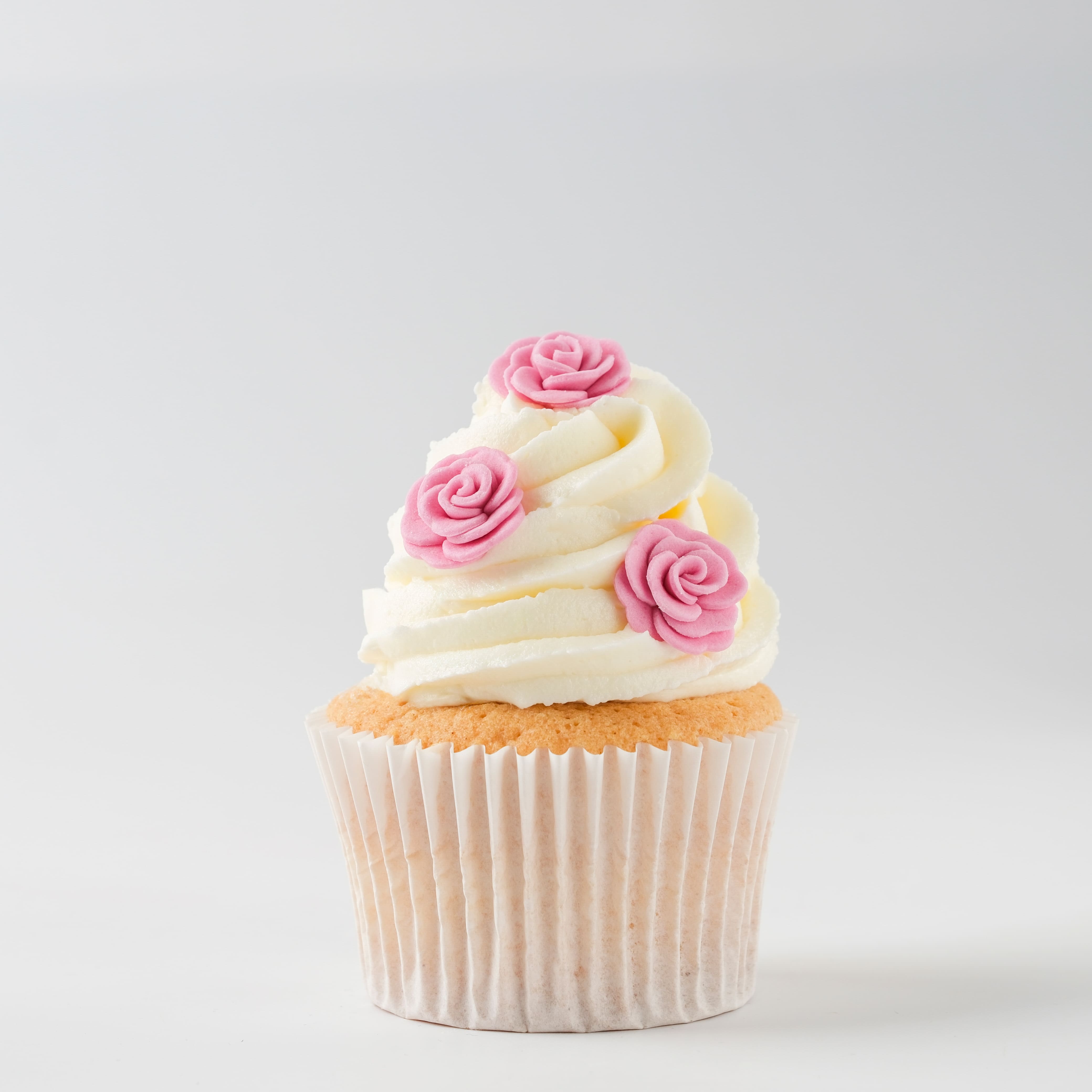 PME Cake Sweet Street&#xAE; Rose Icing Decorations, 12ct.