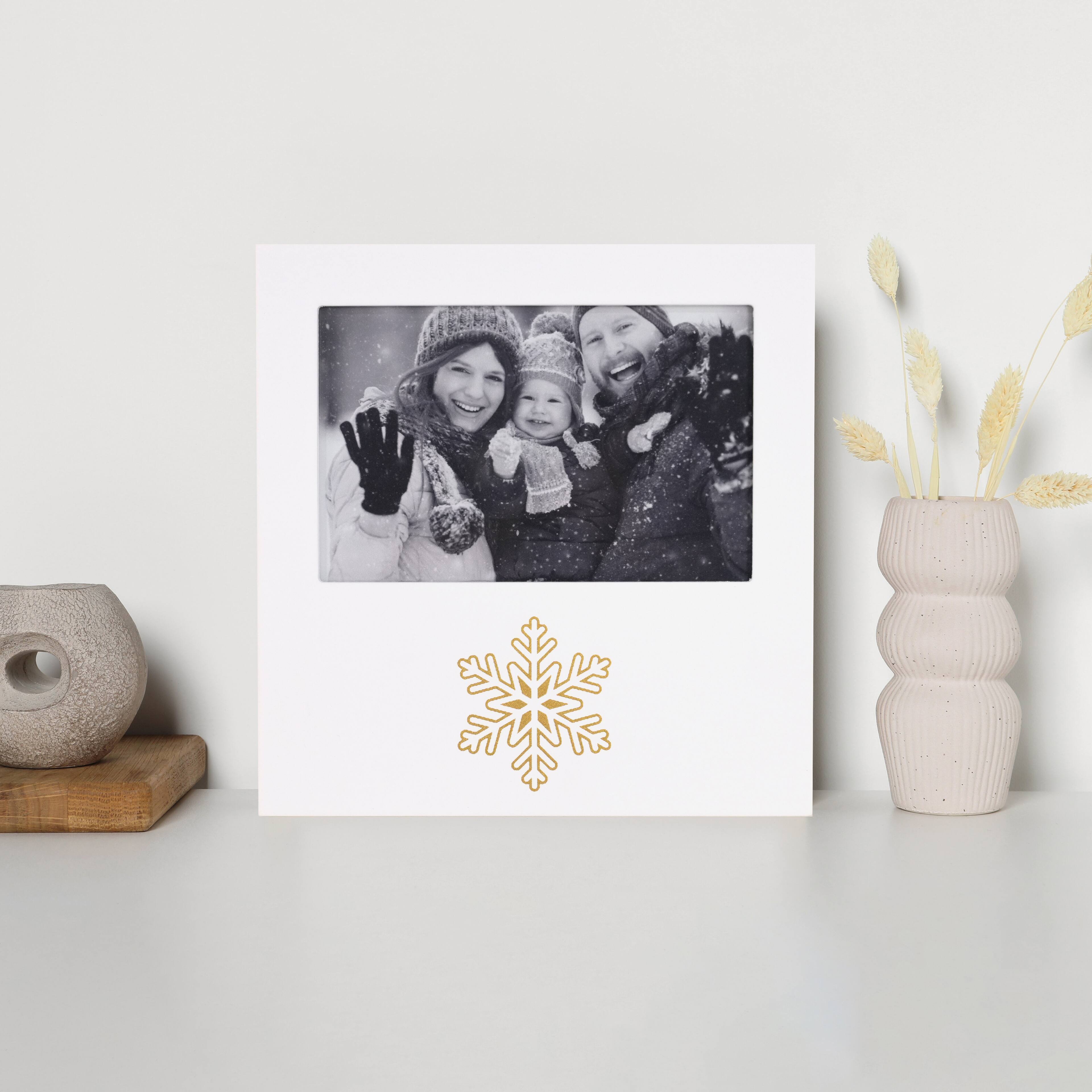 4&#x22; x 6&#x22; Gold Holiday Accent Frame by Studio D&#xE9;cor&#xAE;