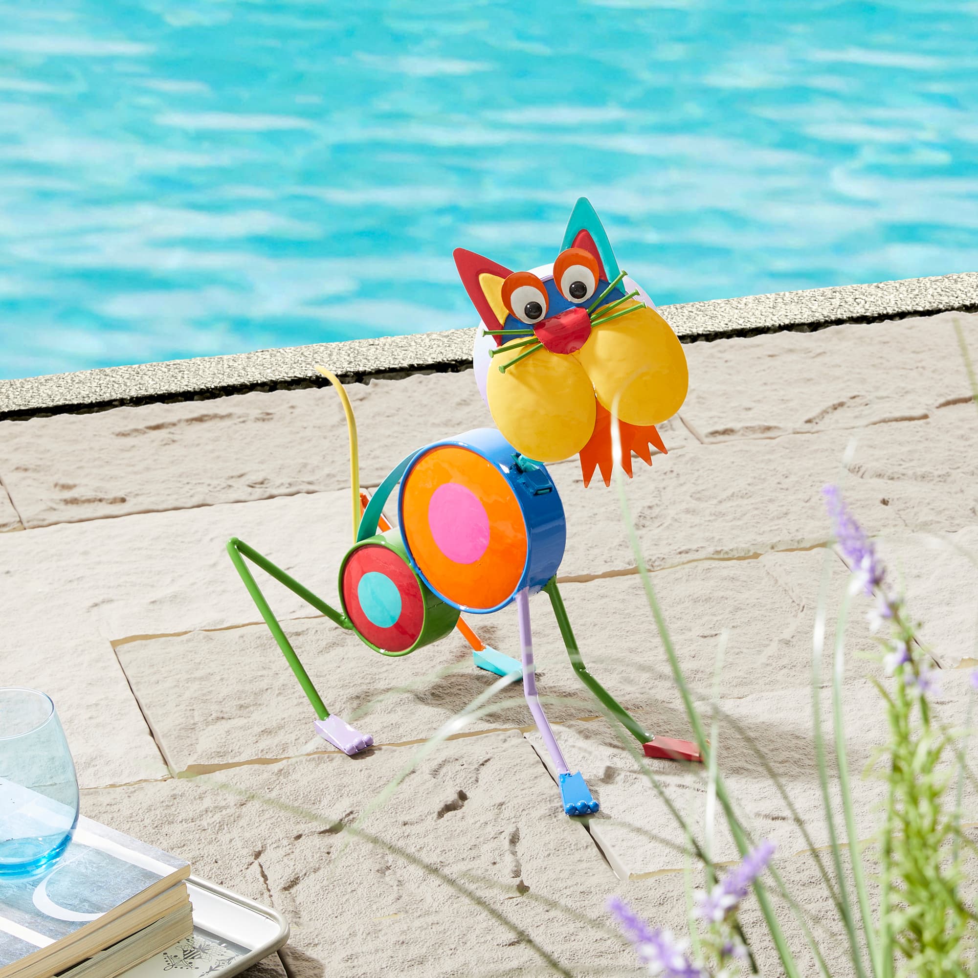 Glitzhome&#xAE; 16.5&#x22; Metal Novelty Cat Garden Statue