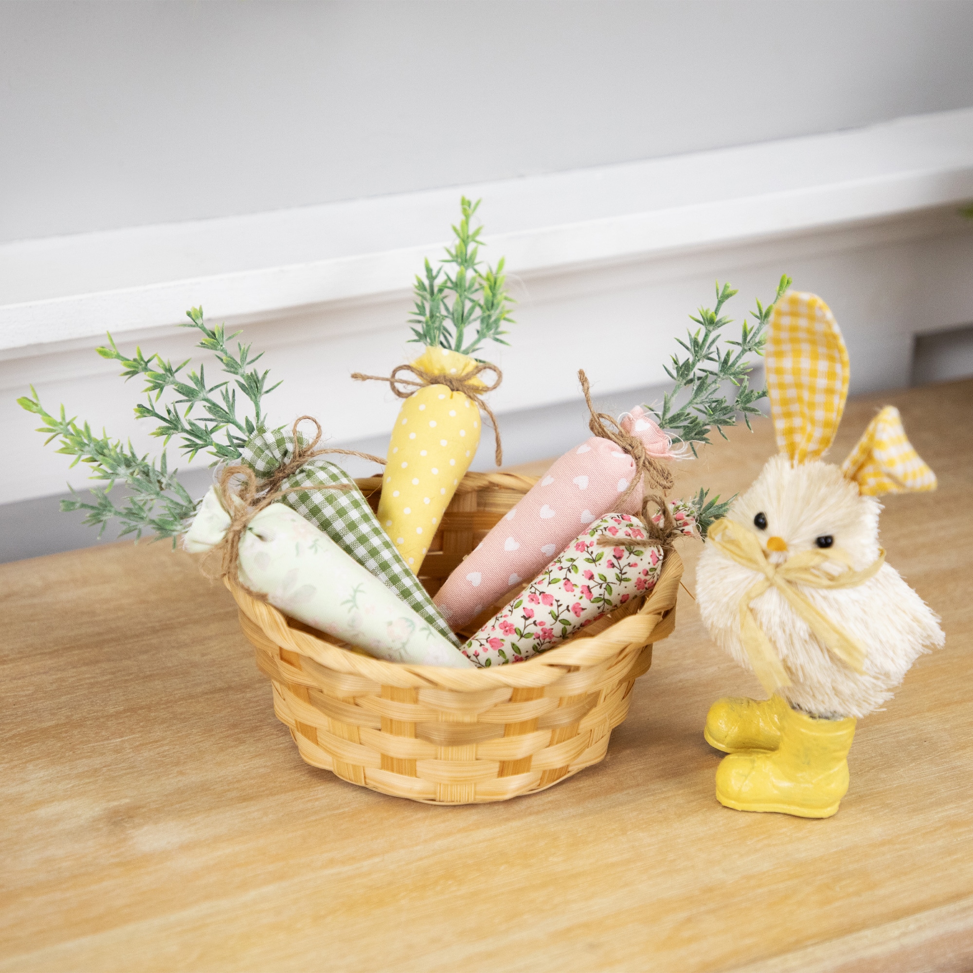 9" Mixed Fabric Carrot Easter Decorations Set