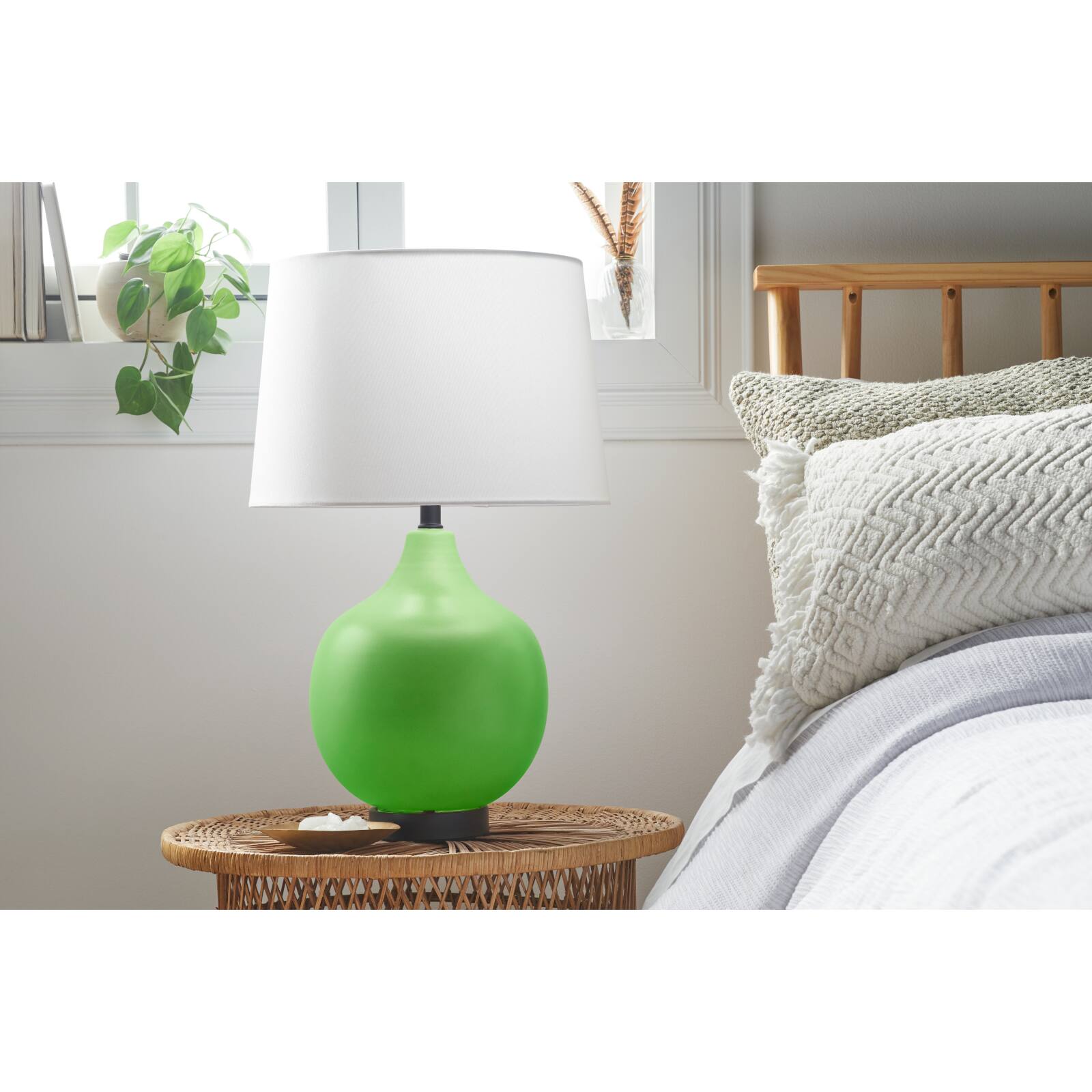 Krylon&#xAE; D&#xE9;cor Selects Satin Paint &#x26; Primer