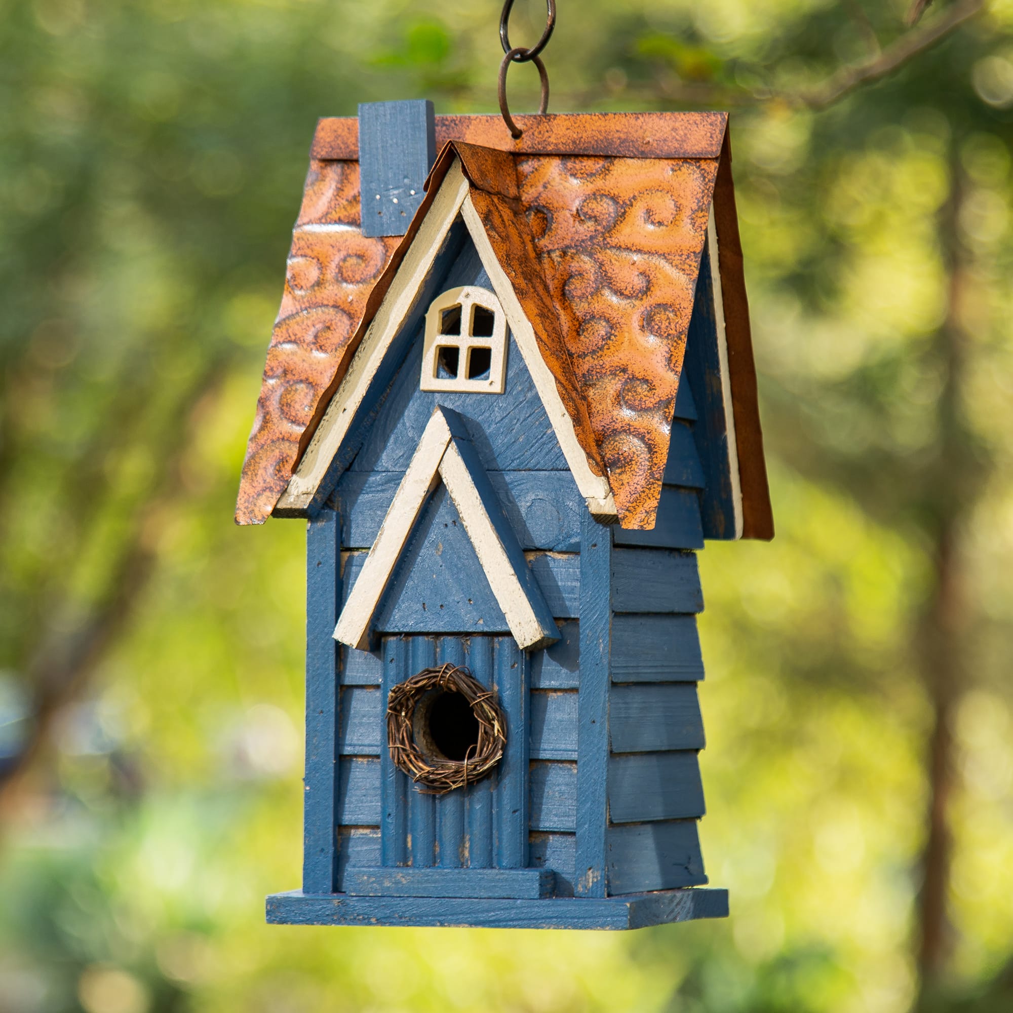 Glitzhome&#xAE; 12&#x22; Retro Blue Distressed Cottage Birdhouse